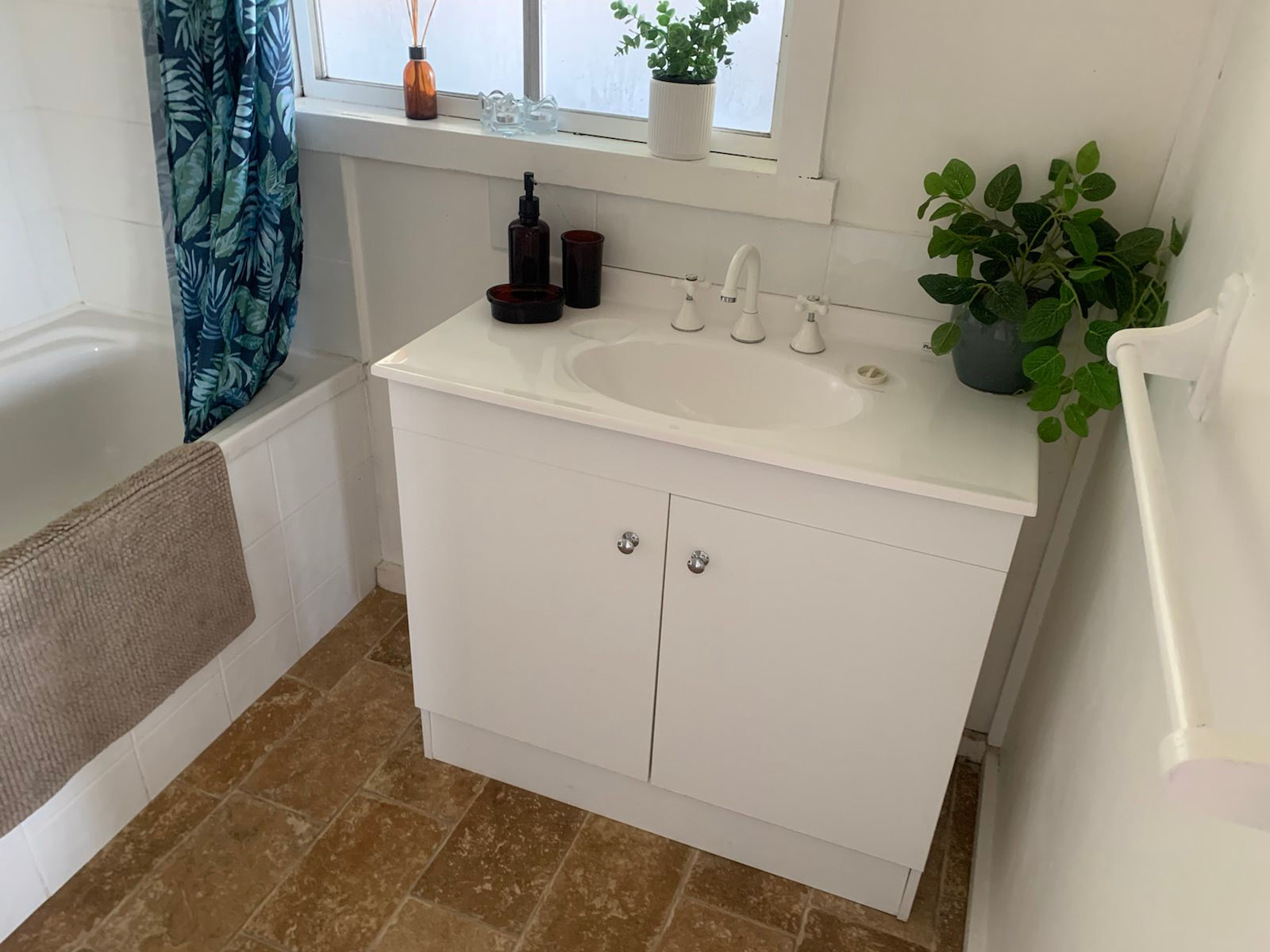 The Love Shack + Extras welcome