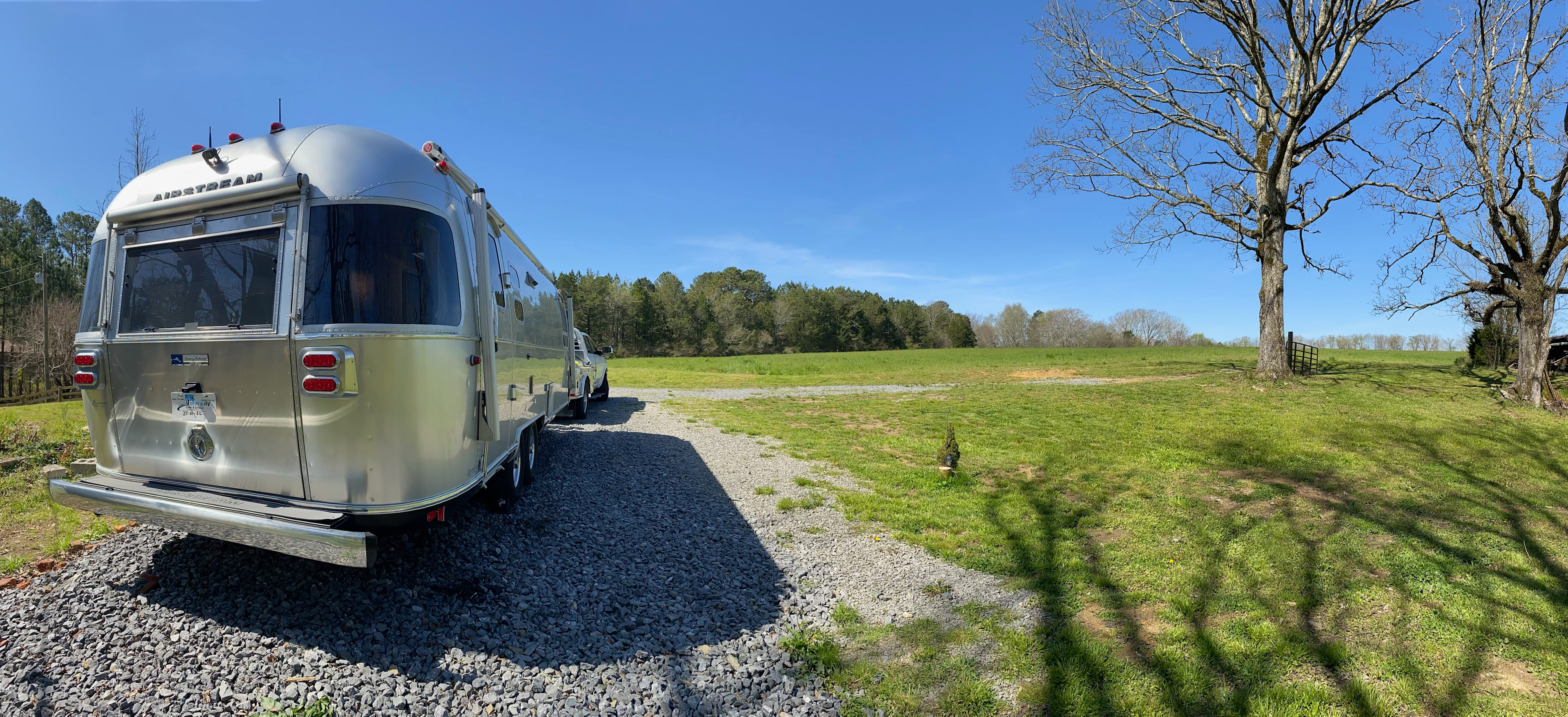 Shackalakin What's Crakin RV Park