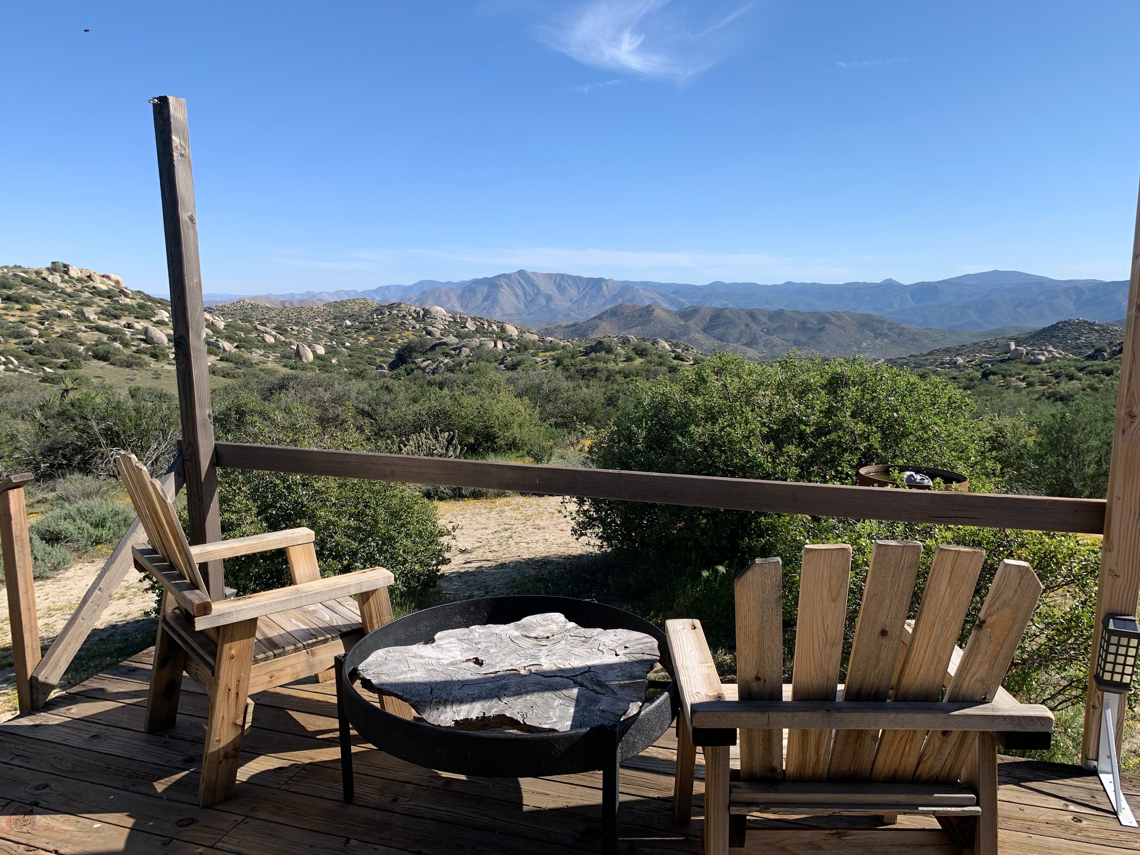 Clara Vista High Desert Retreat