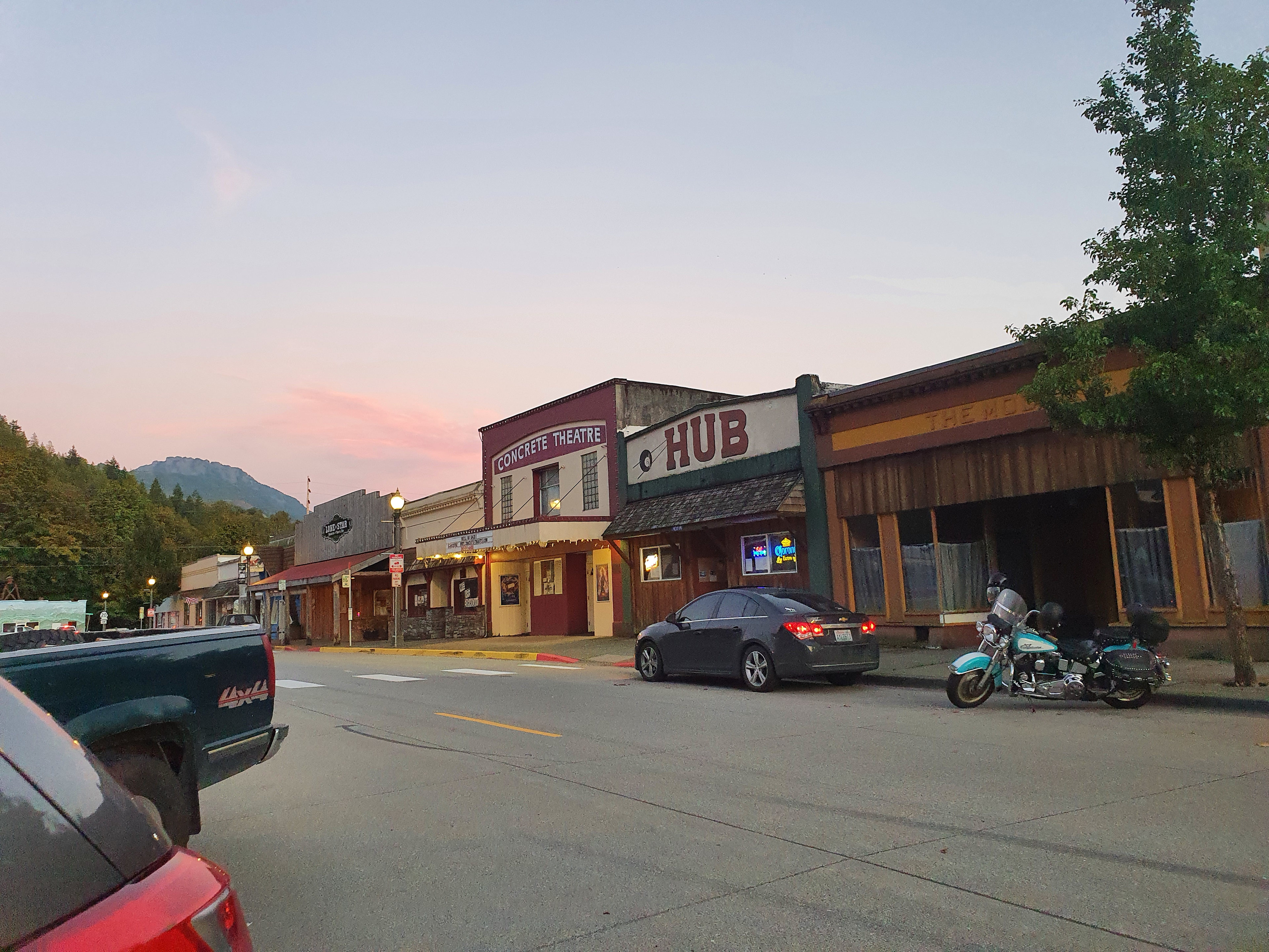 This is the small town of concrete everything you need right here only 5mins away. Cute little town 2 bars 1 great place to eat called the  Lone Star restaurant. I highly recommend this place for a meal or a drink. Great old fashion movie theater only 1 showing at a time as the theater is over a 100 years old they also own the act one ice cream shop right next door  And hand make fresh waffle Combs right in front of you many delicious unique options of ice cream not Sold in stores. Meet the owner she will tell u all about the 100 year old  Haunted movie theater. 👻👽🧟‍♂️🧟‍♀️...
