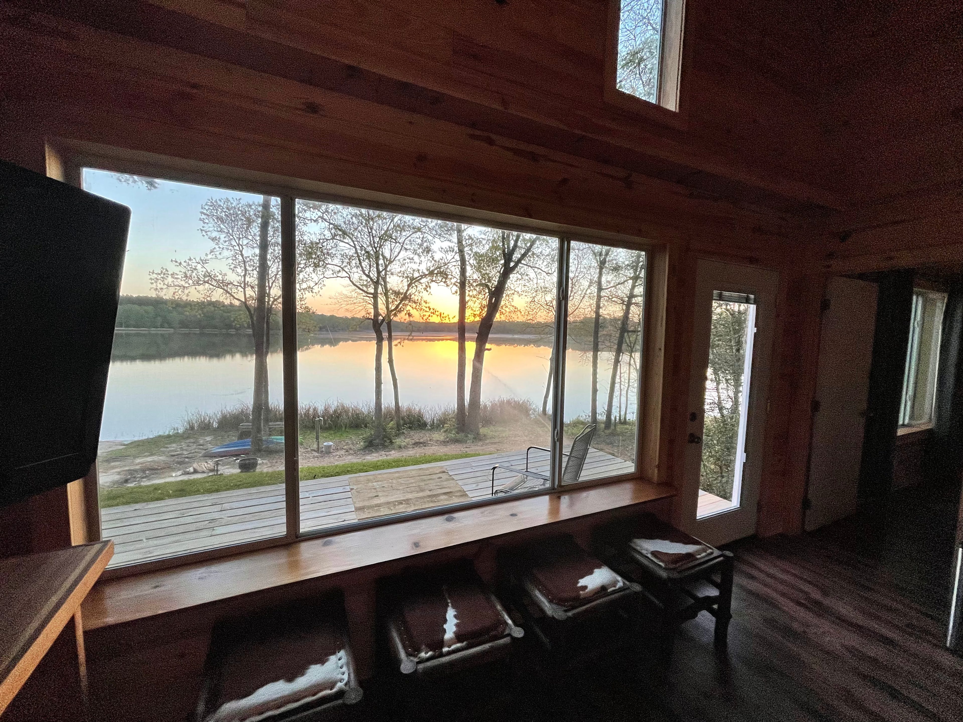 Cabins directly on the Lake