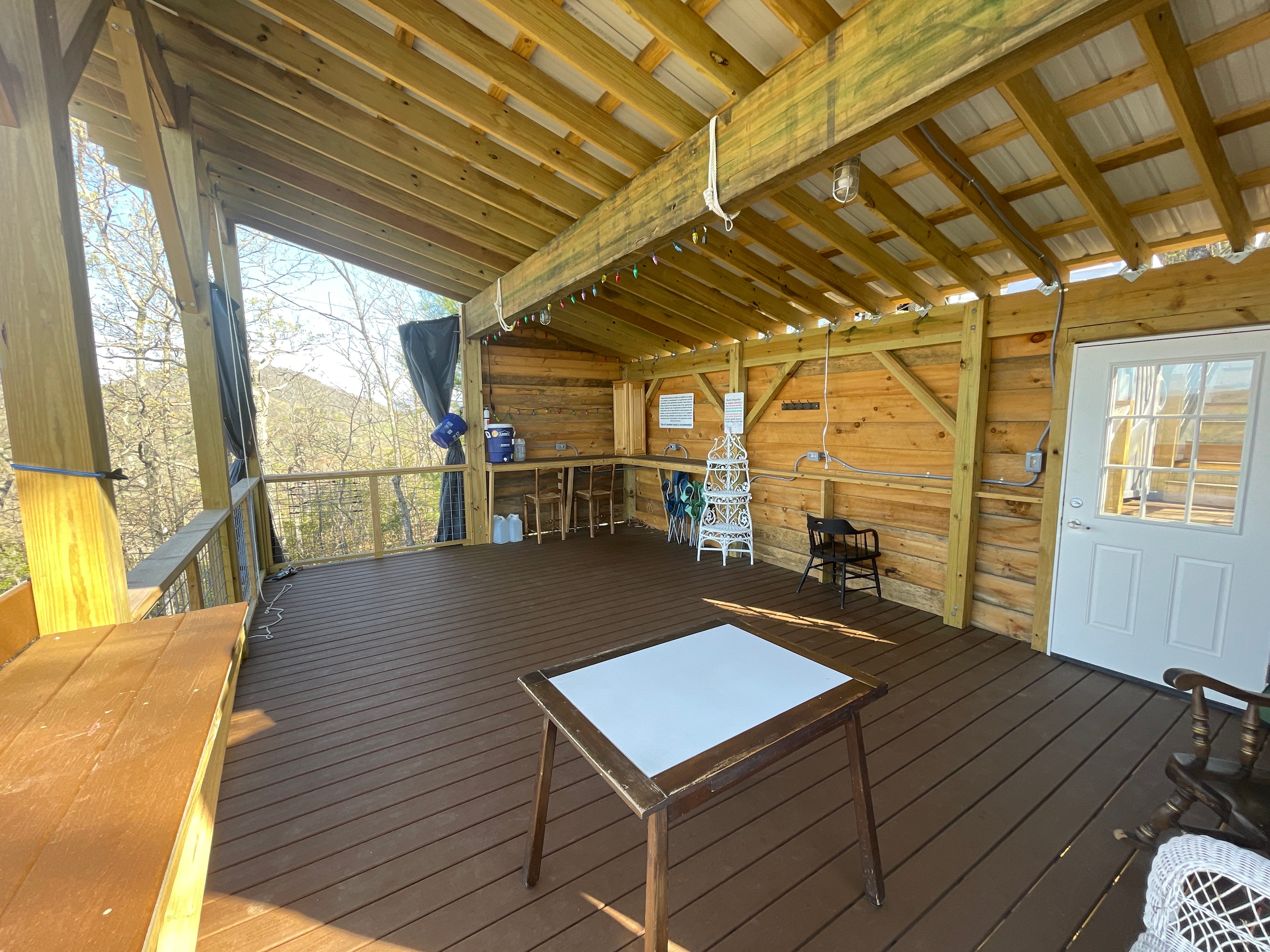 Above the Fray Glamping, Black Mtn.