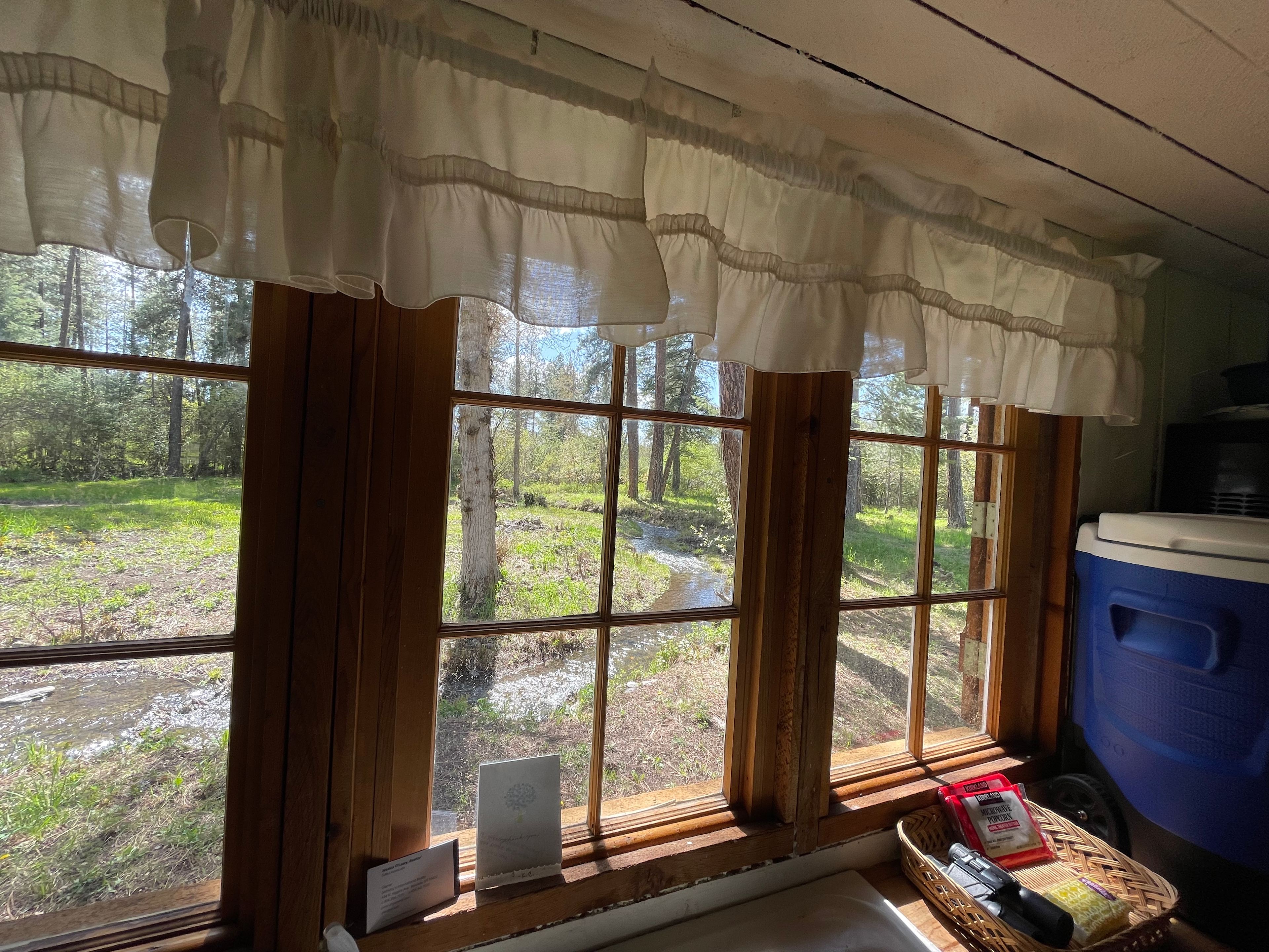 The Holmestead Cabin