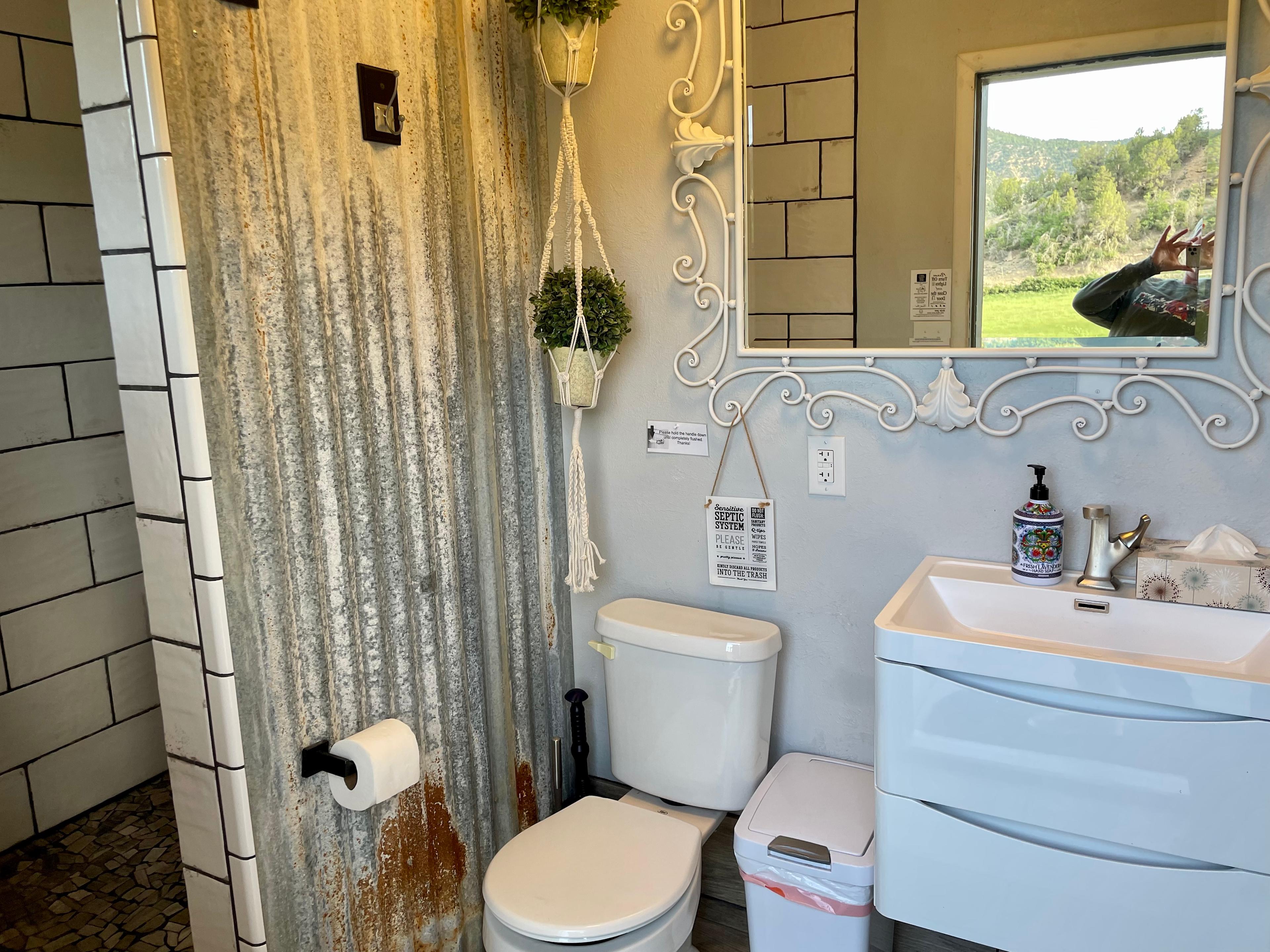 The cutest and best shower after a long days hike☺️