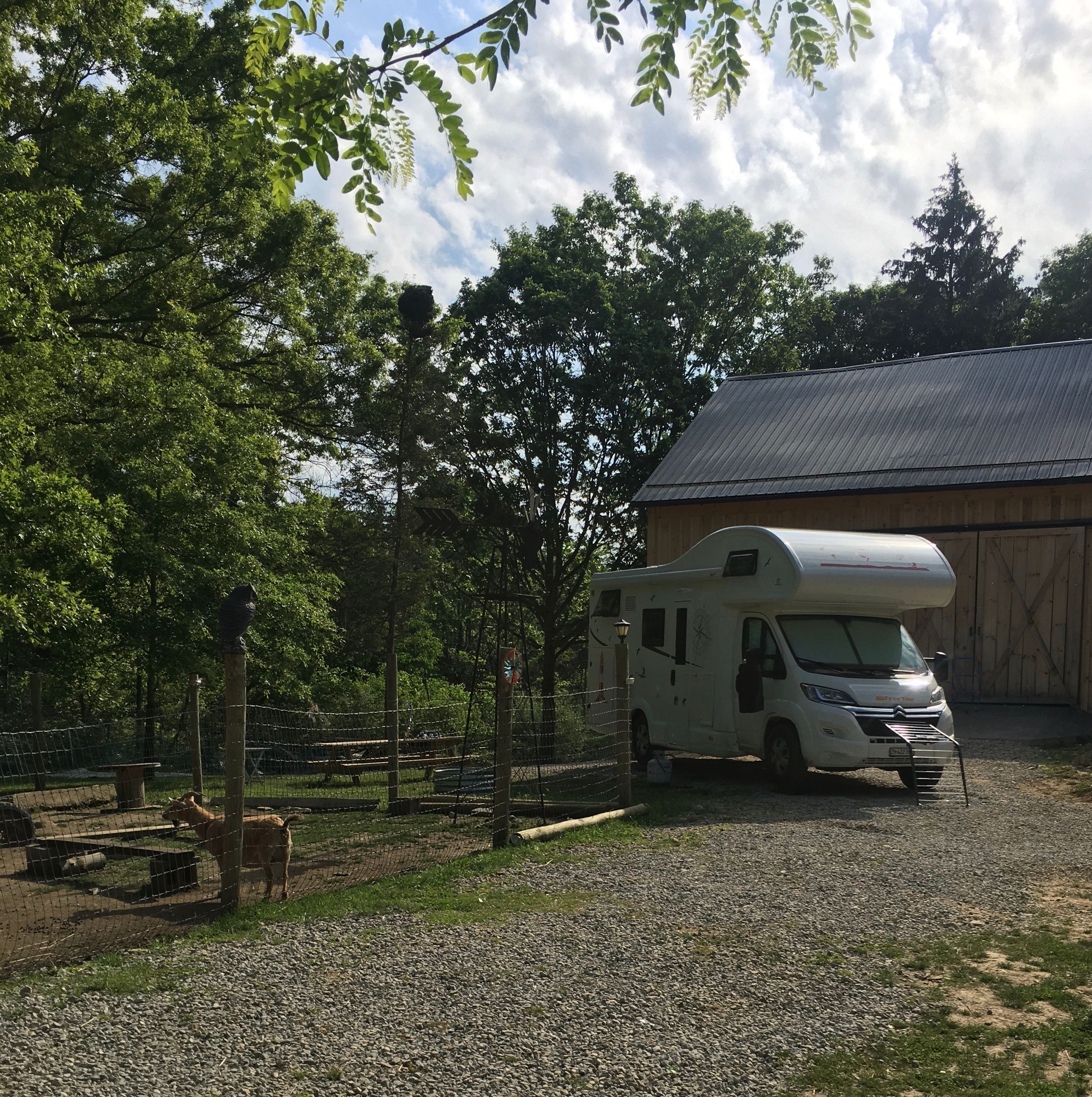 Goat Farm Hide-Away CVNP
