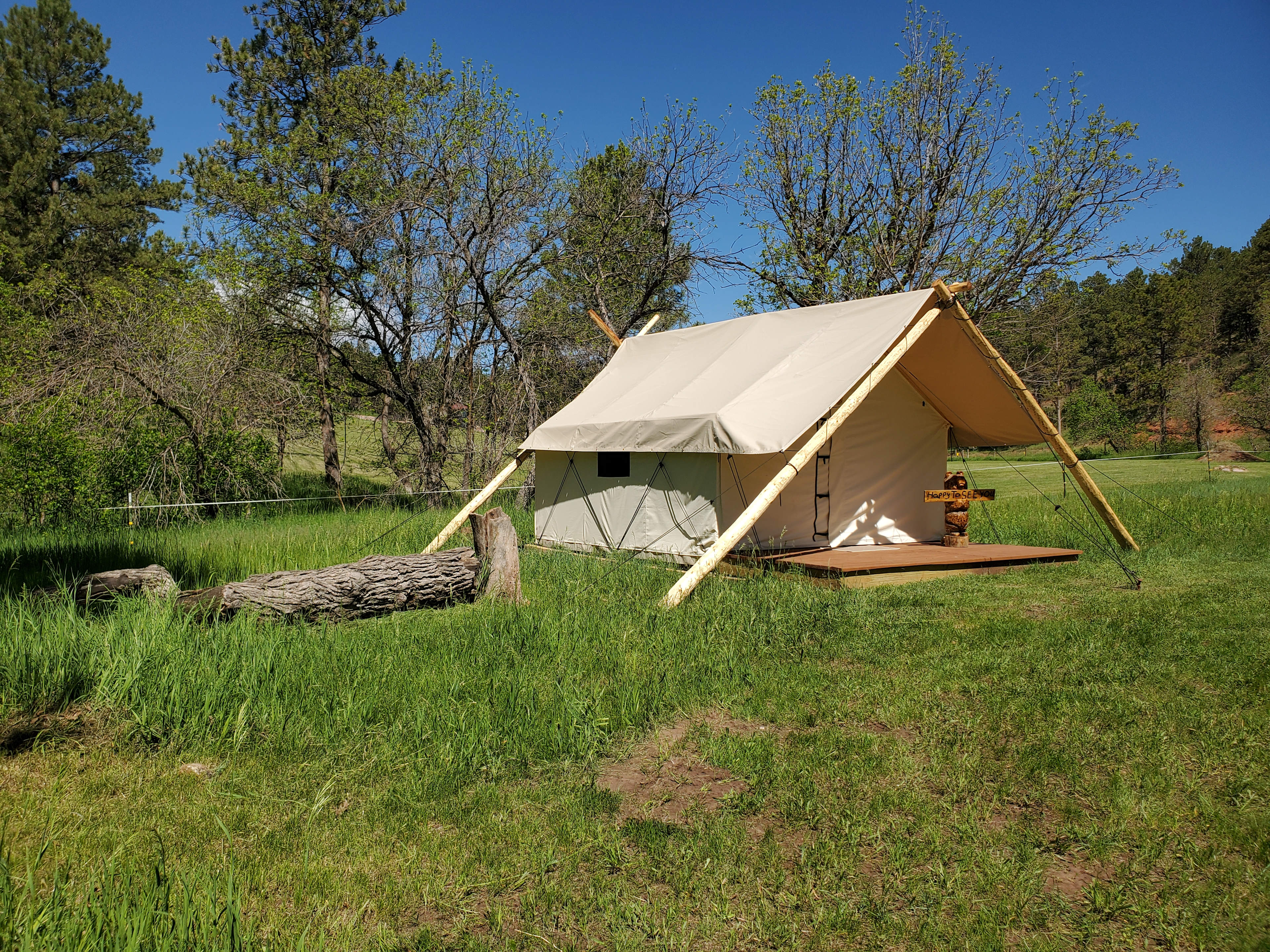 Bear Den Cabins & Camp