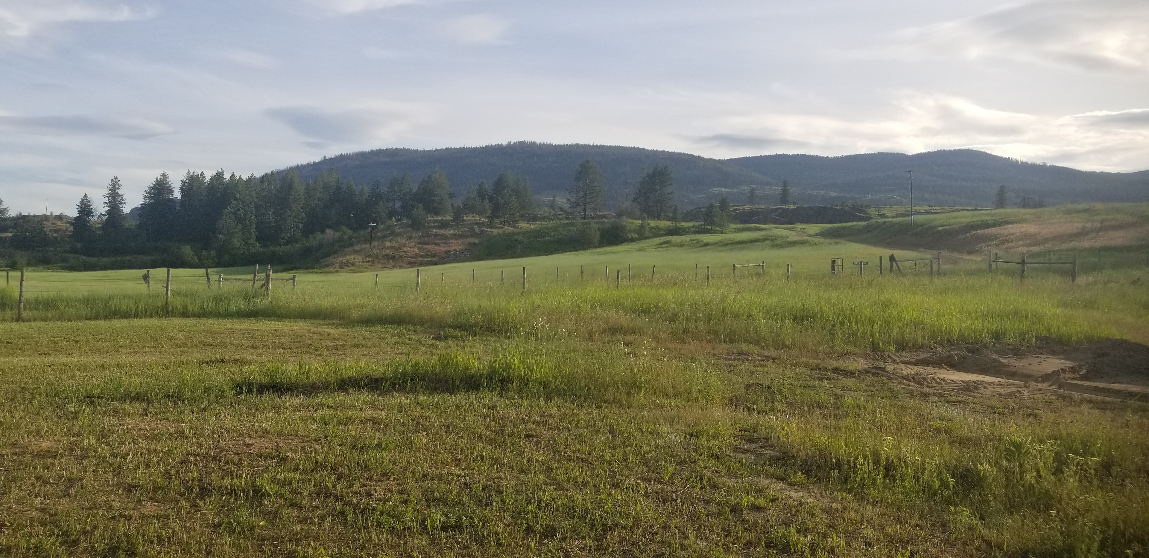 RV Space & RV rental. Near lake
