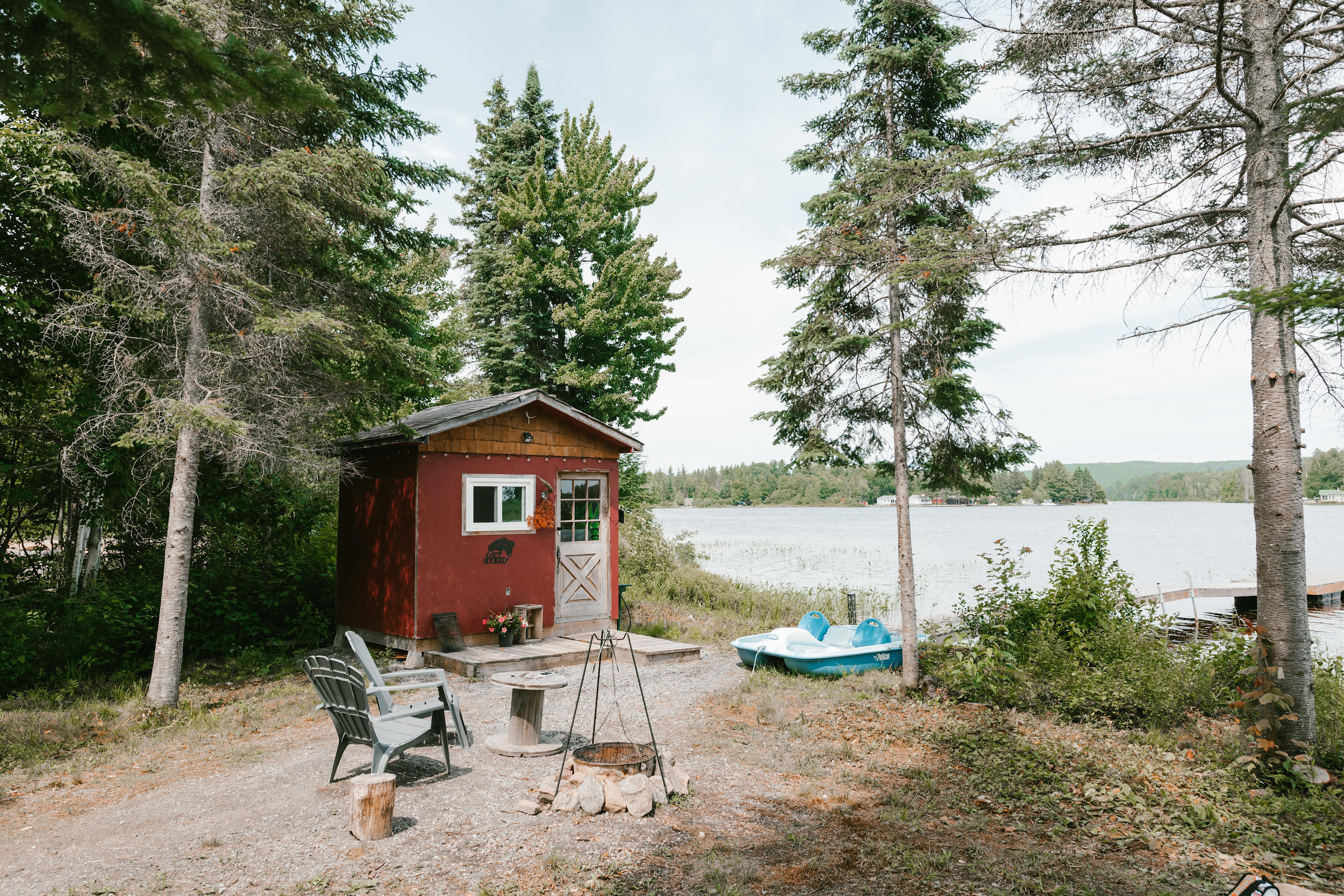 The cozy cabin