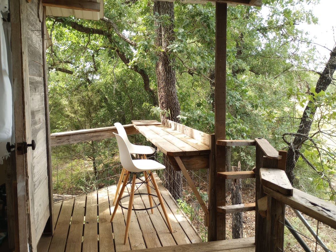 Secluded Treehouse/Spring Break Fun