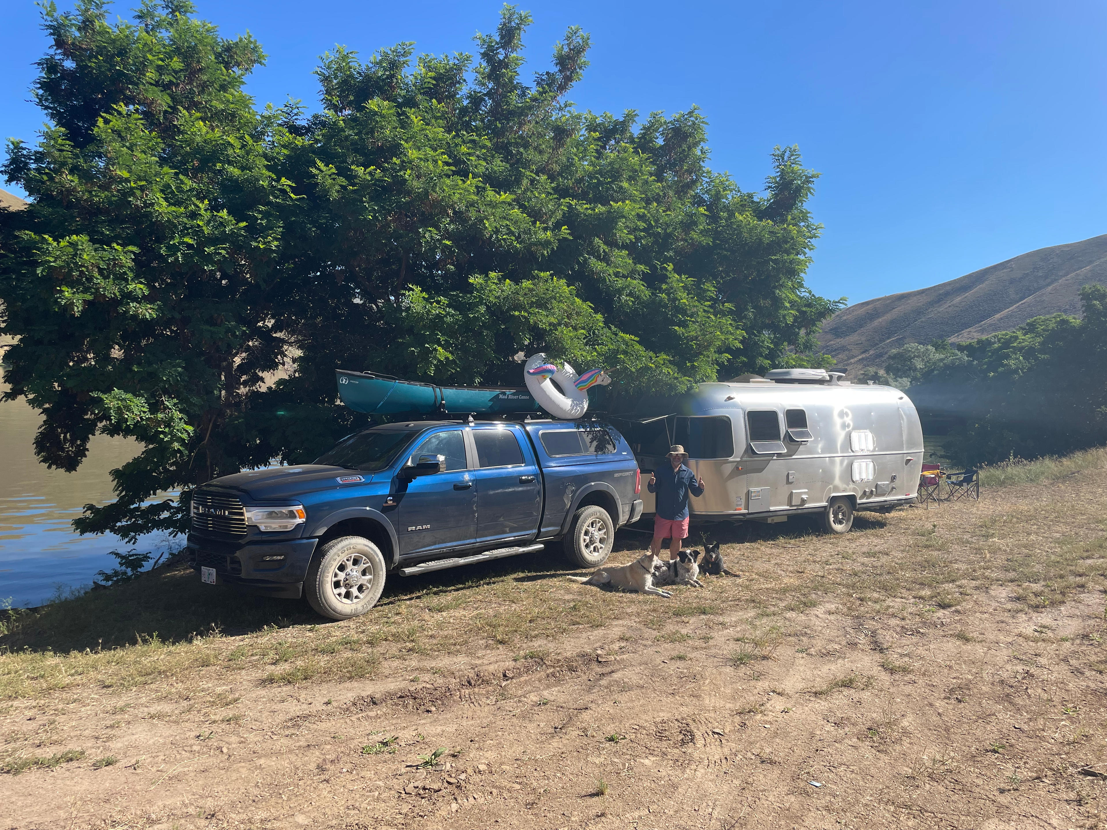 Waterfront cabin and camping