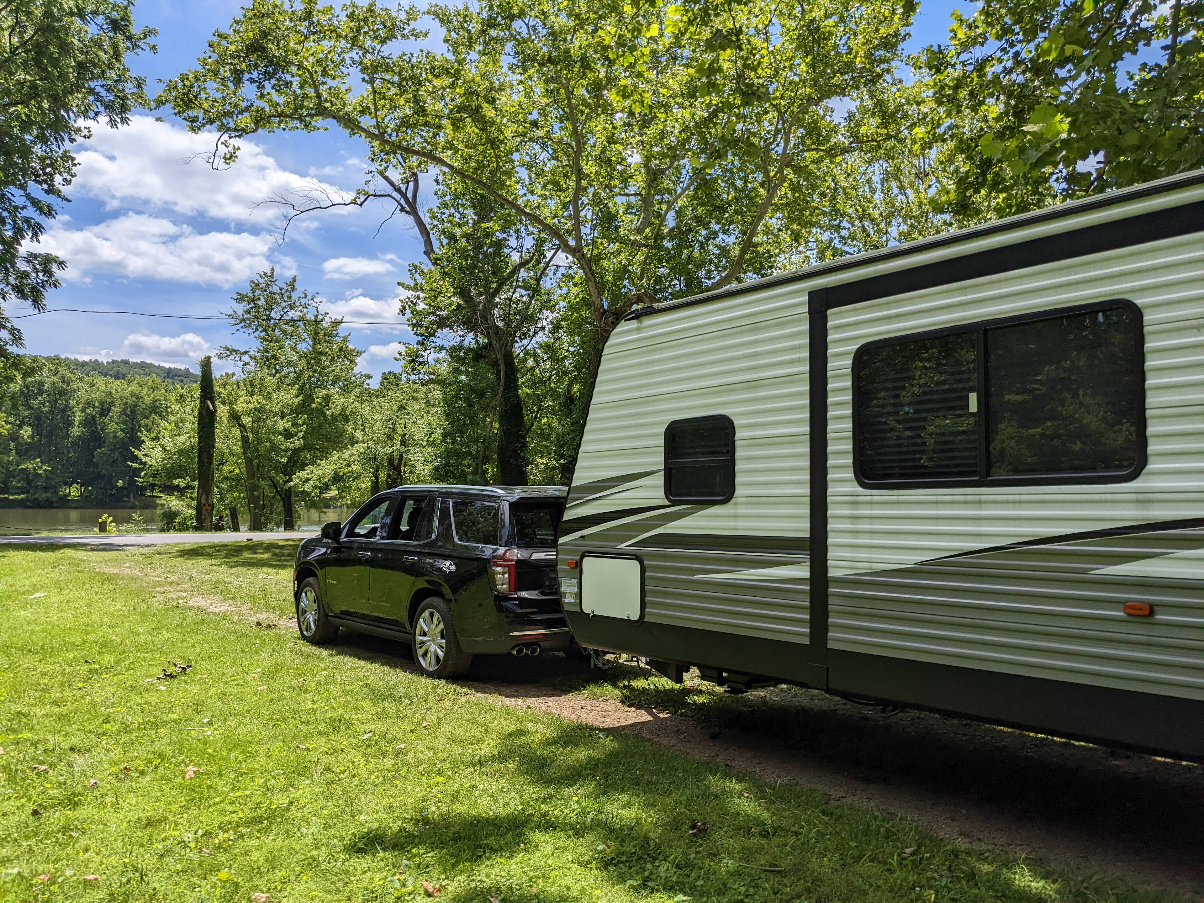Private River - FullHookup or tent