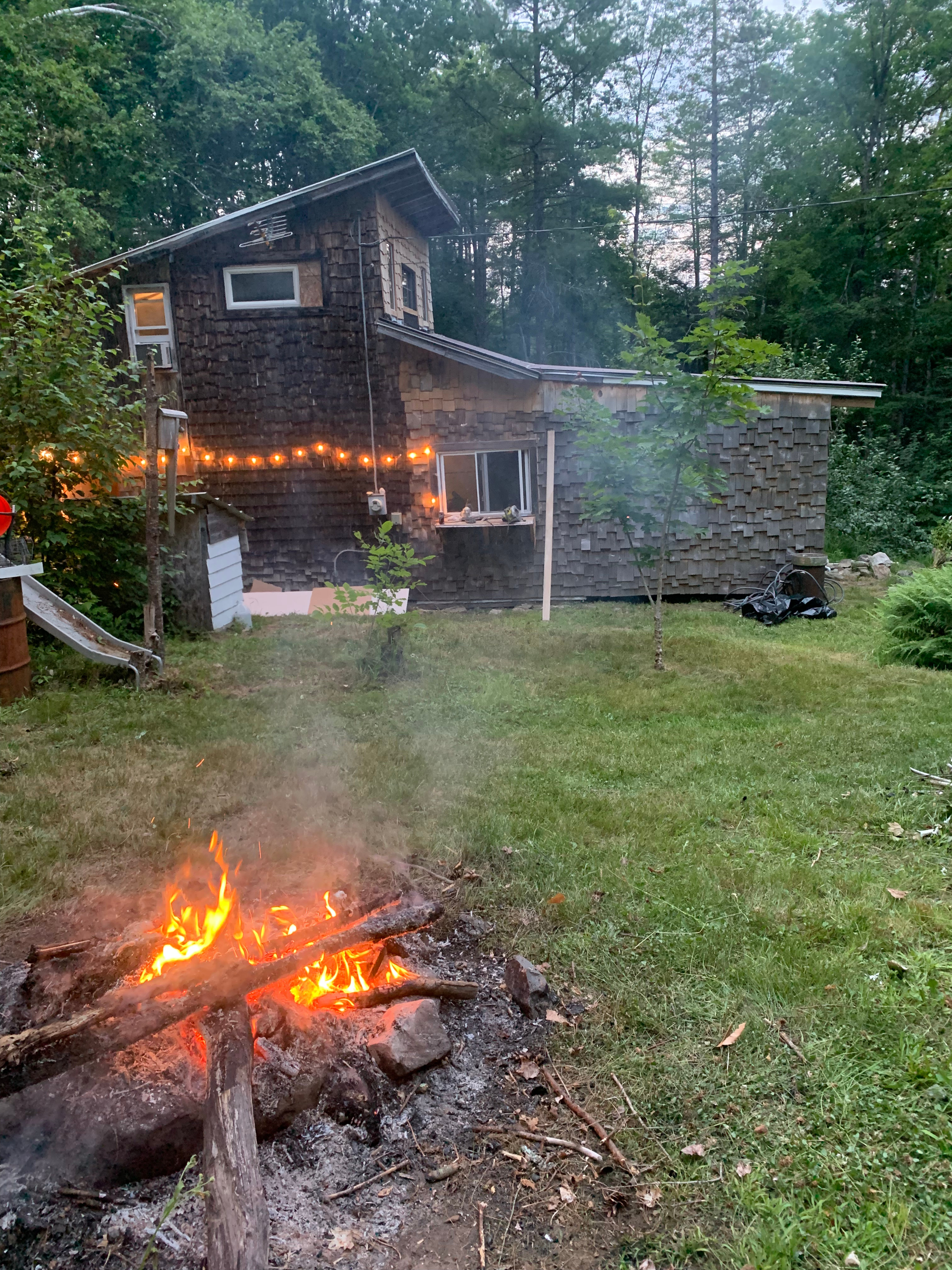 Artist's Cabin @ Stone Hill hostel.