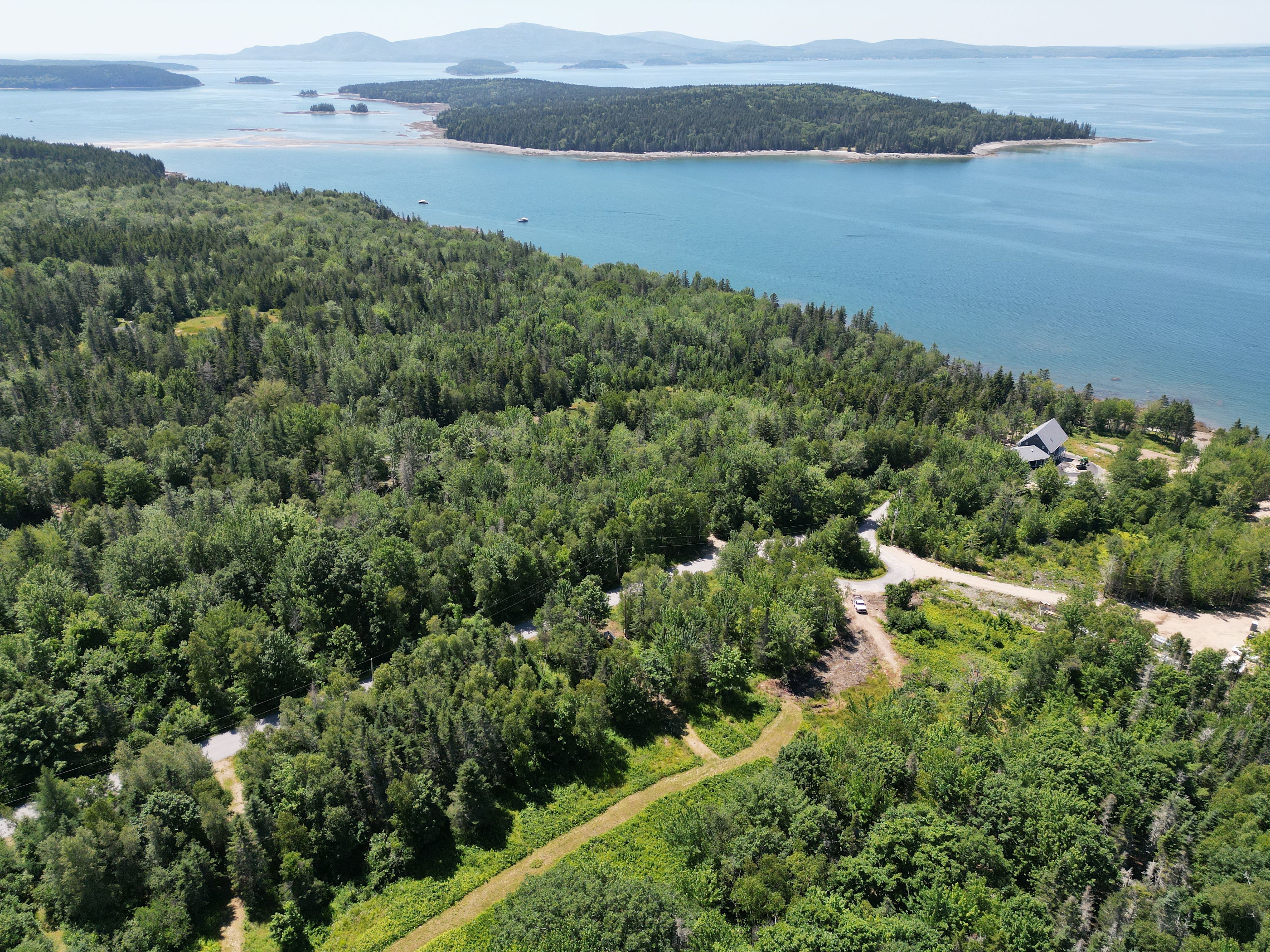 Good view of the site and Frenchman Bay