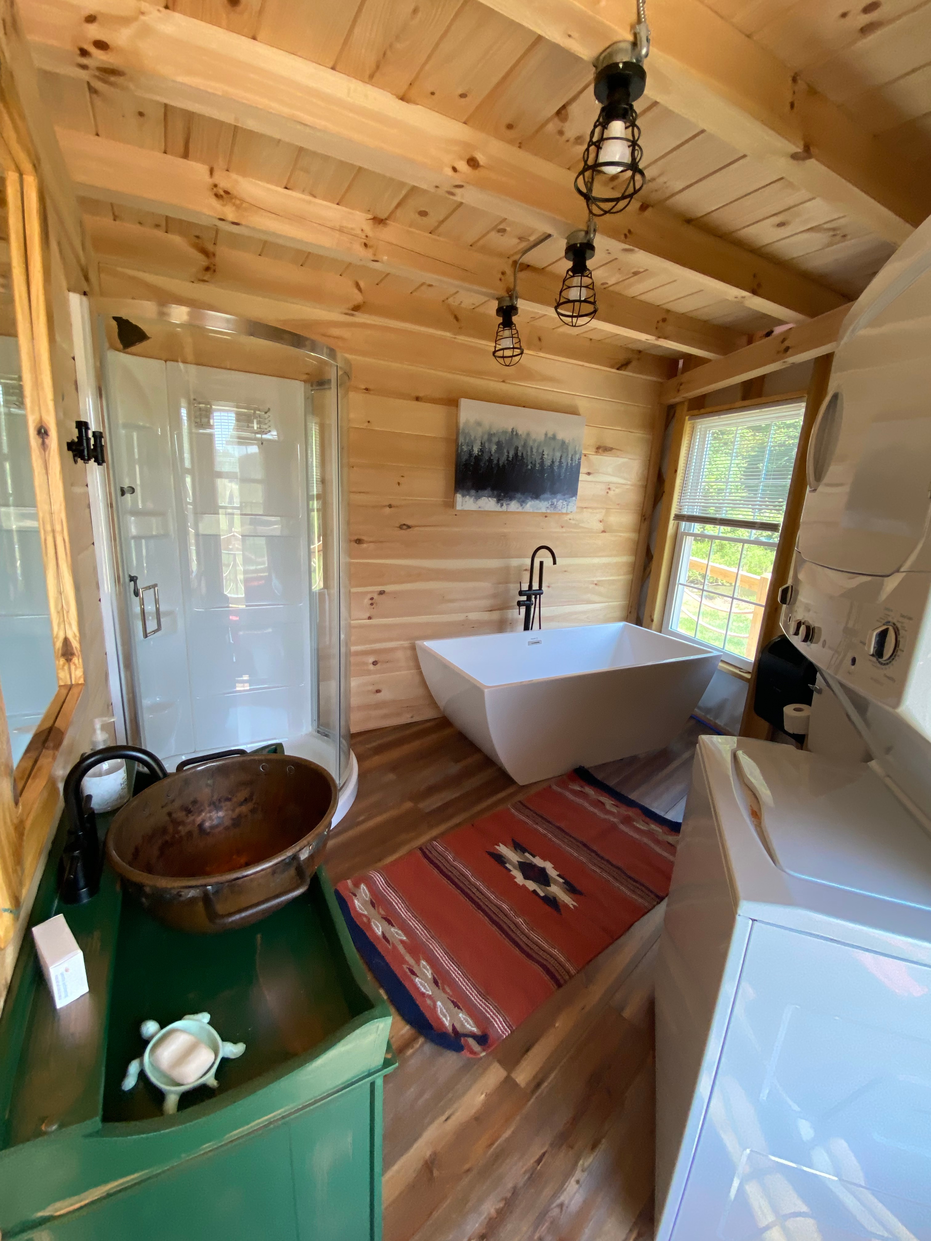 Magical Riverside Yurt w/hot tub