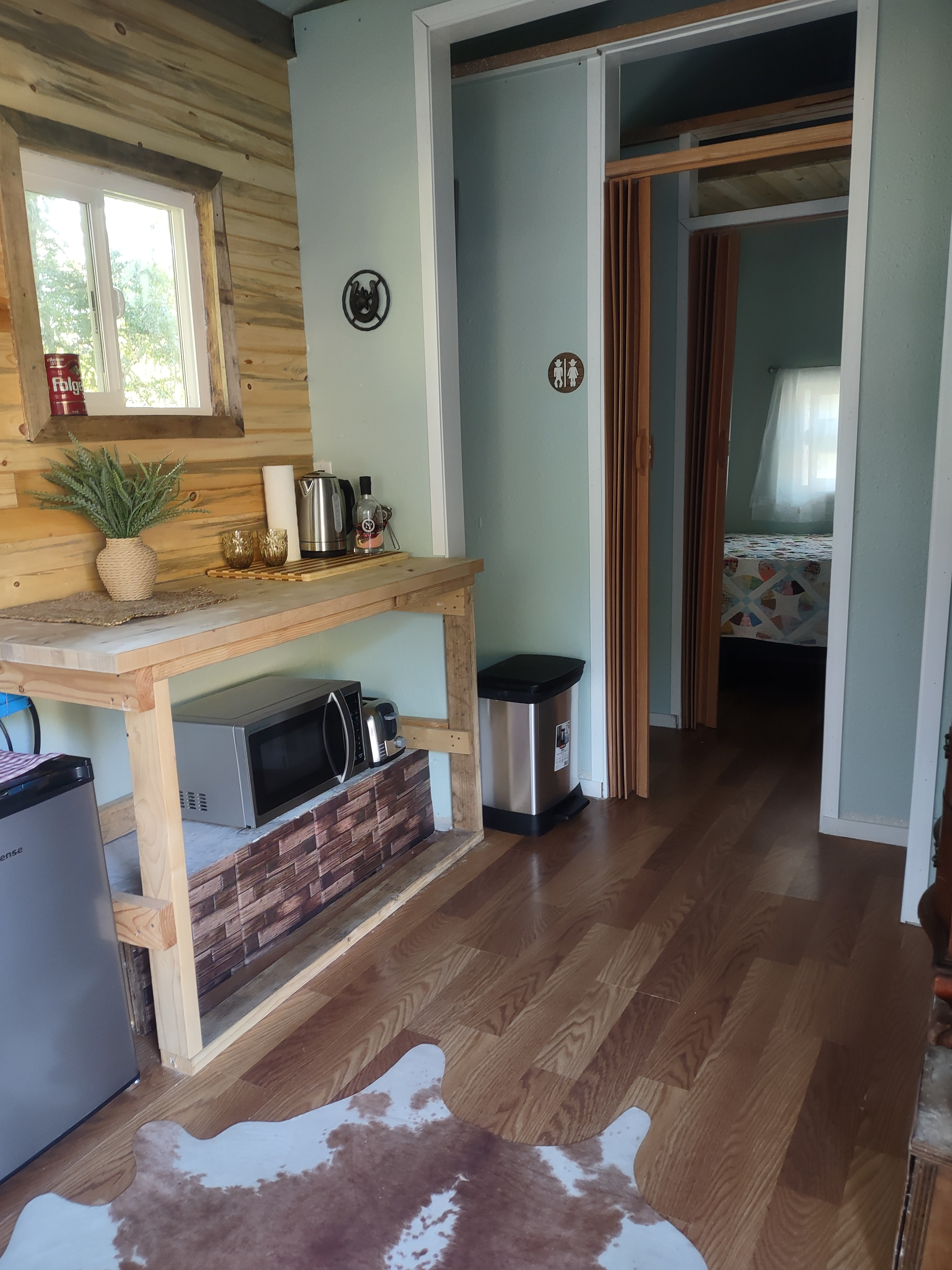 Cowboy cabin 