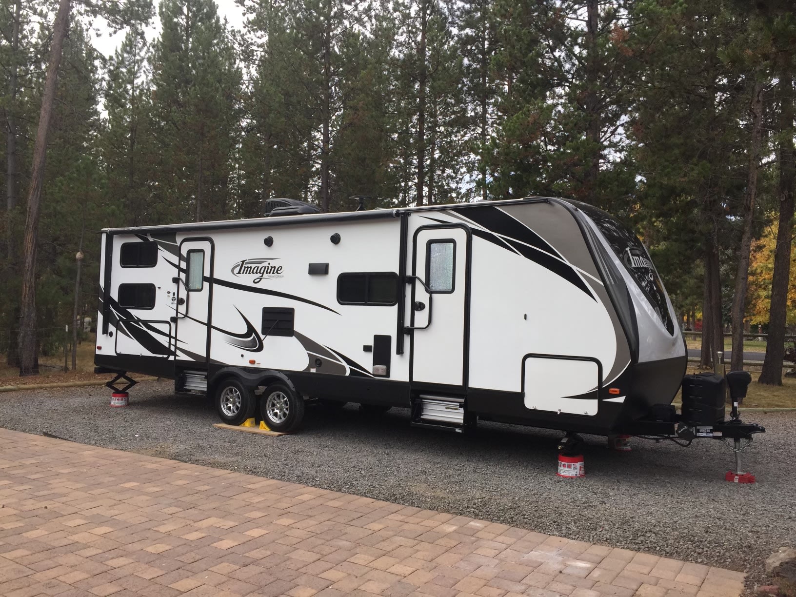 Site #1: 32ft travel trailer, coupler to bumper.