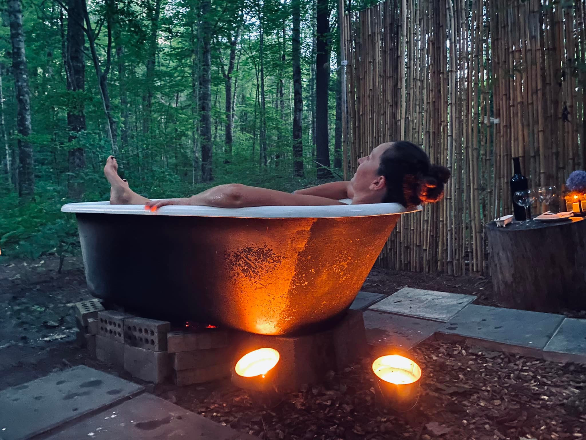 Woodland's Edge Glamping & Hot Tubs