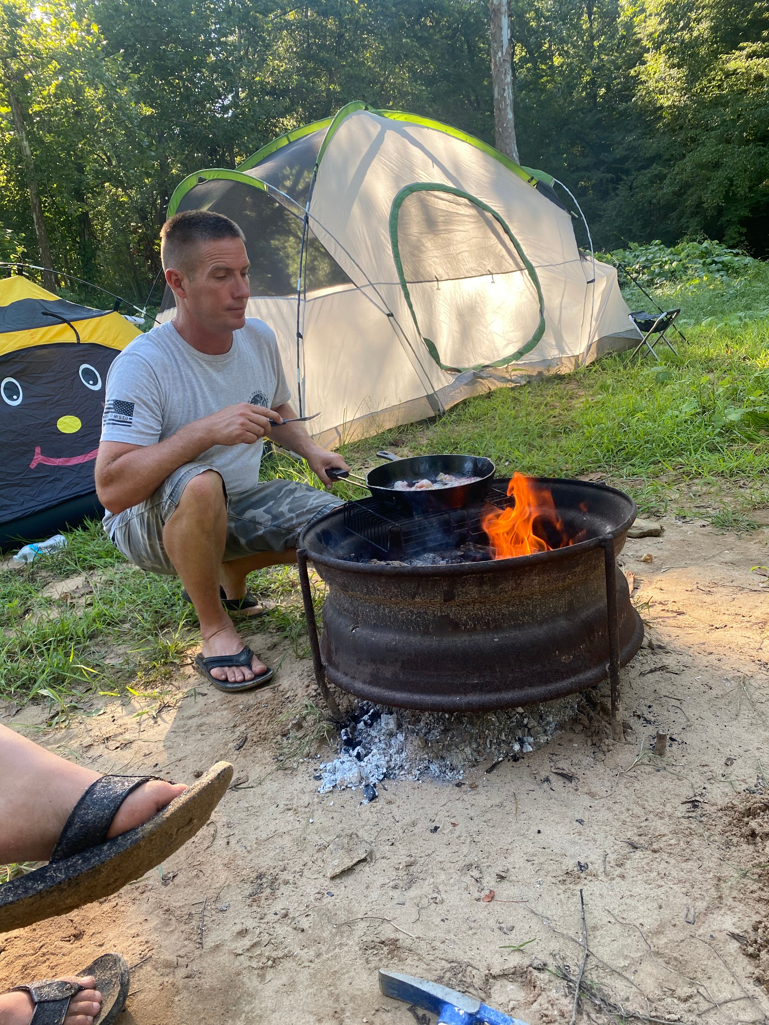 Breakfast on the campfire 