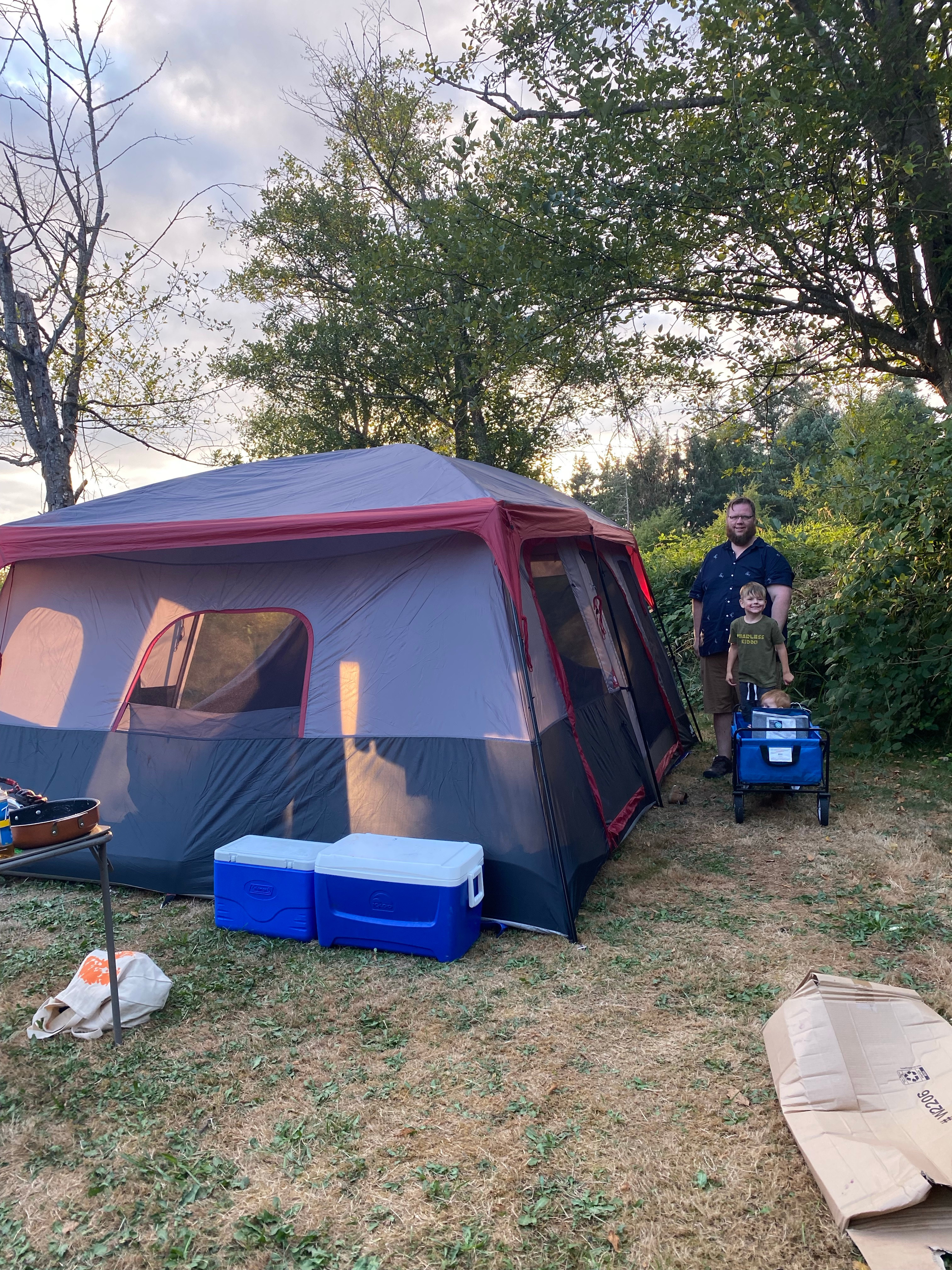 flying pig camp 1 hr to Rainier!