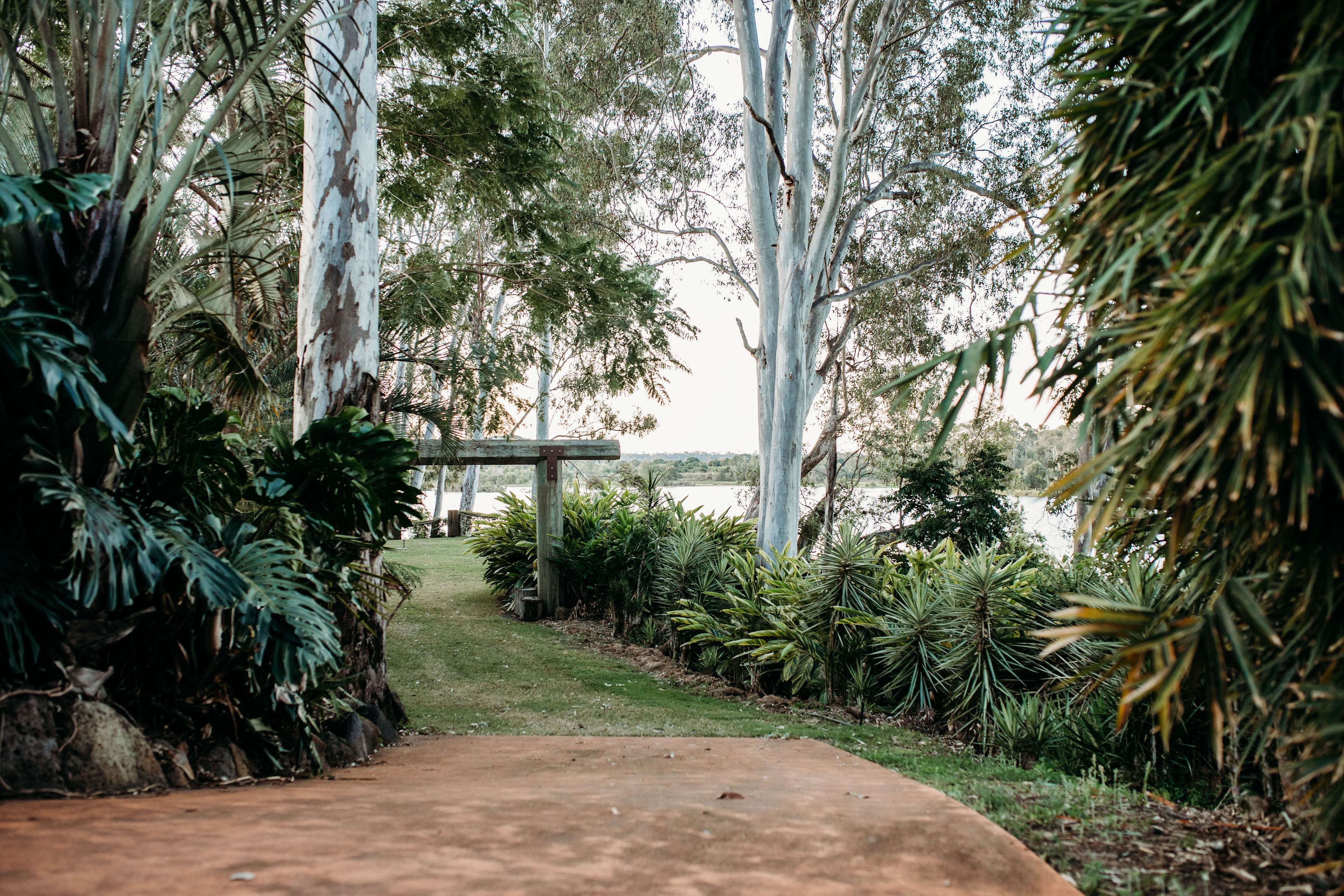 Platypus Park Riverside Retreat