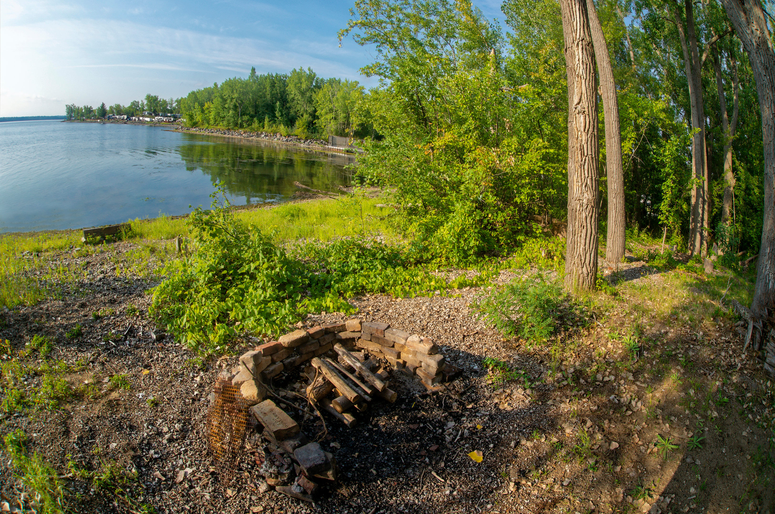 Bridgeview Harbour Marina Lakefront Camping Very nice site on the edge of the water for a tent Campfires allowed