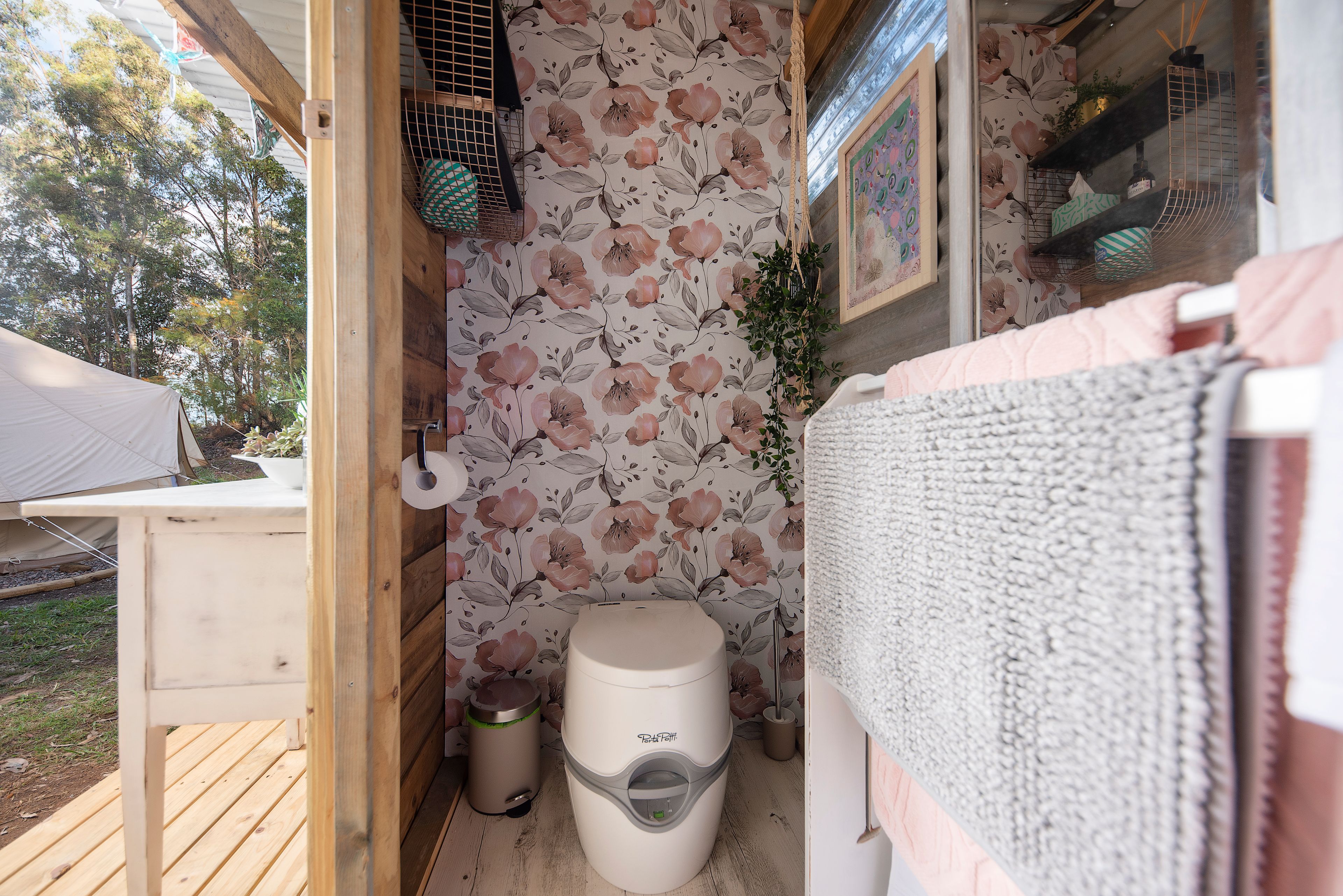 Nine Mountains Glamping