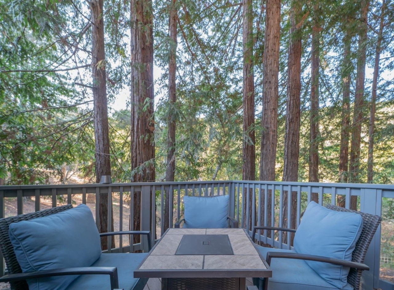 Redwood Ranch with Sweeping View