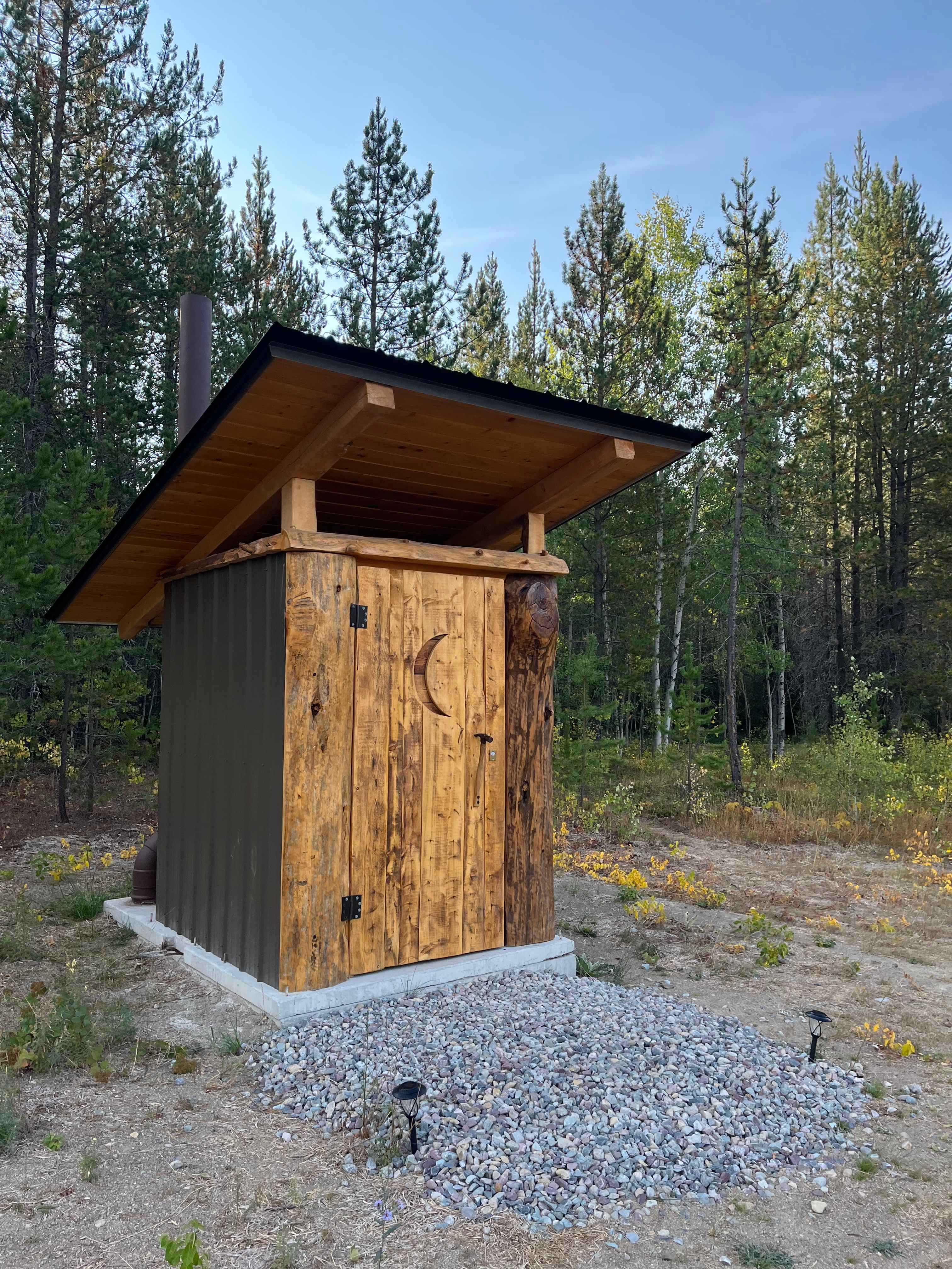Portable toilet 