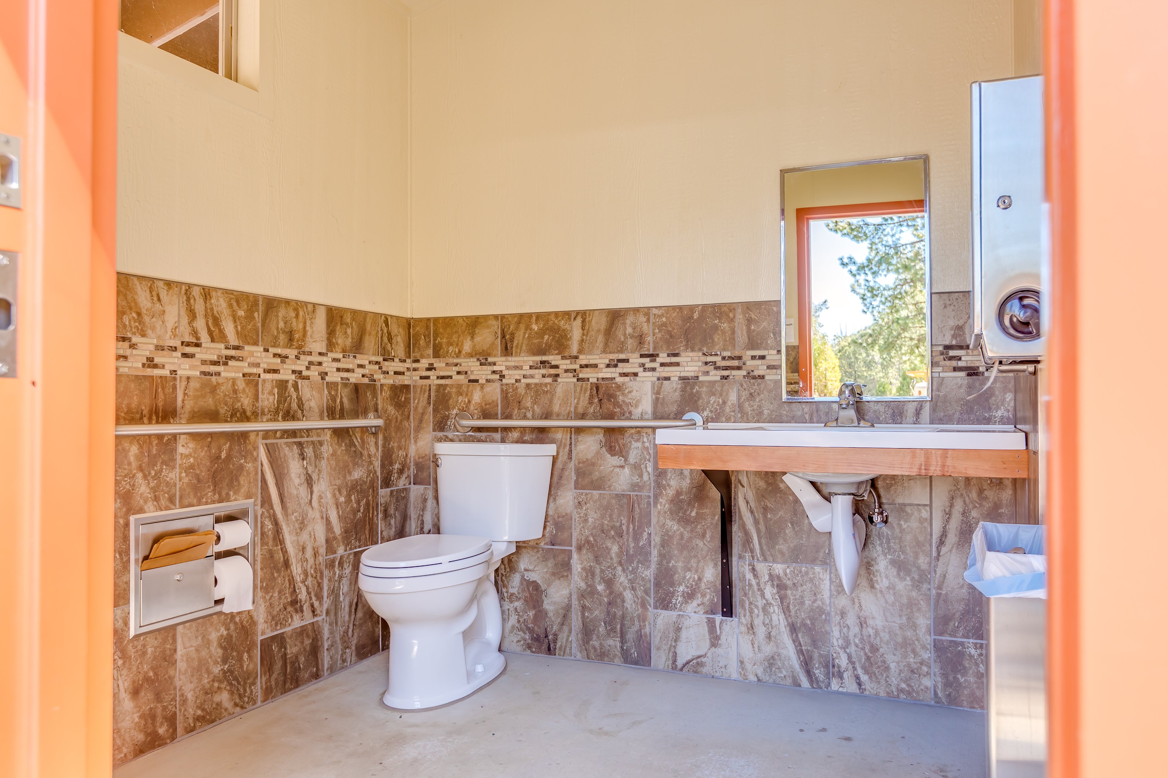 Large, very clean bathrooms. 