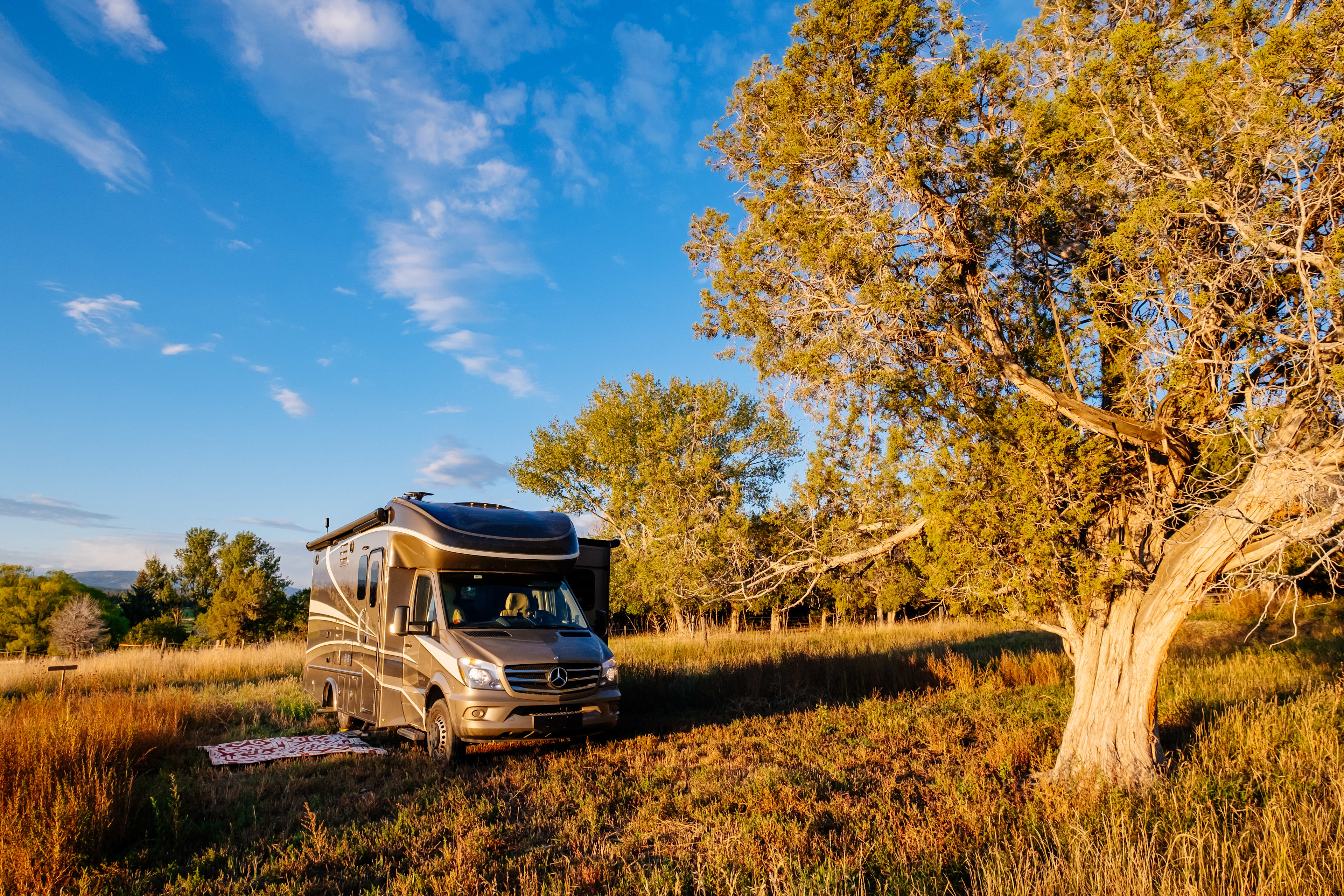 Front view of Vansite