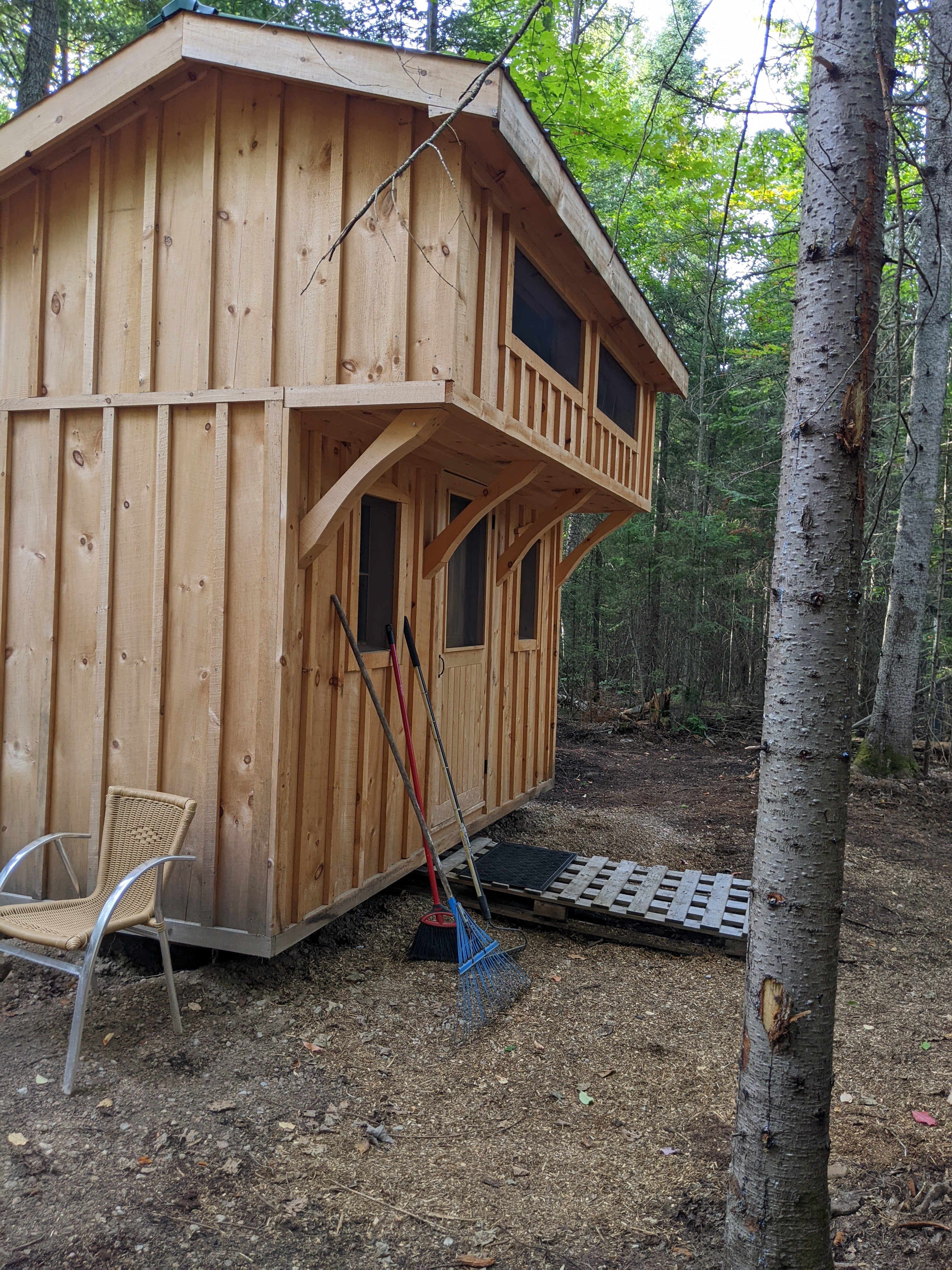 Off -Grid Forest Retreat