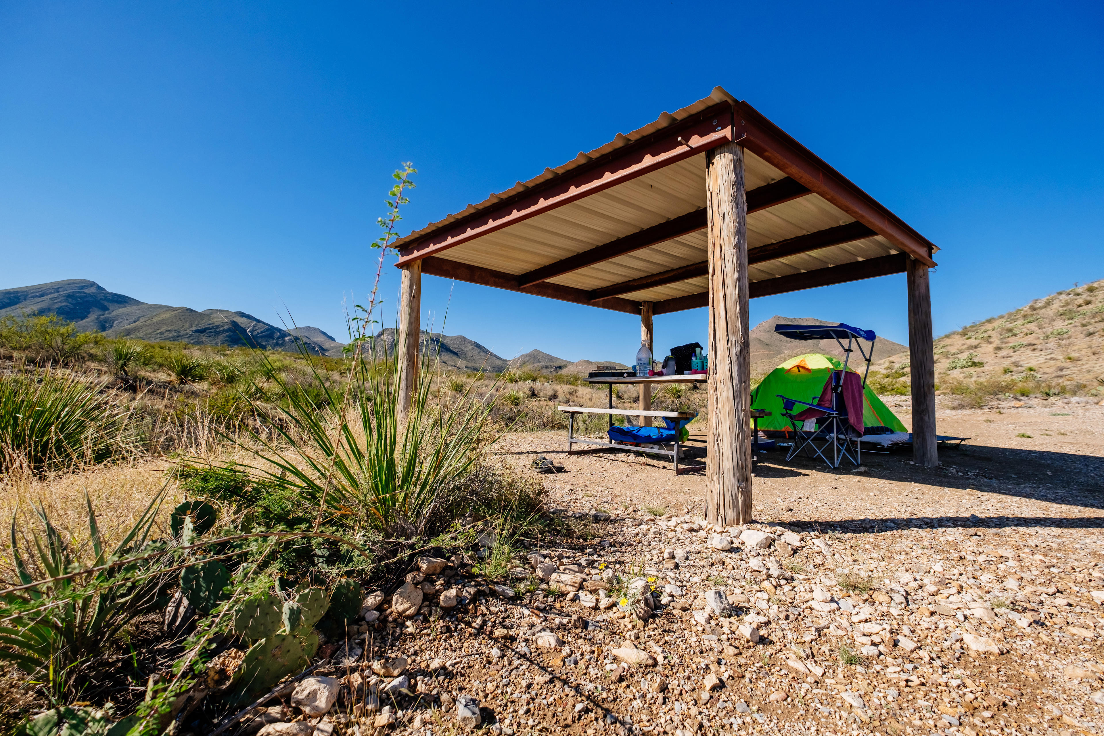 Use for cover of table or hammock