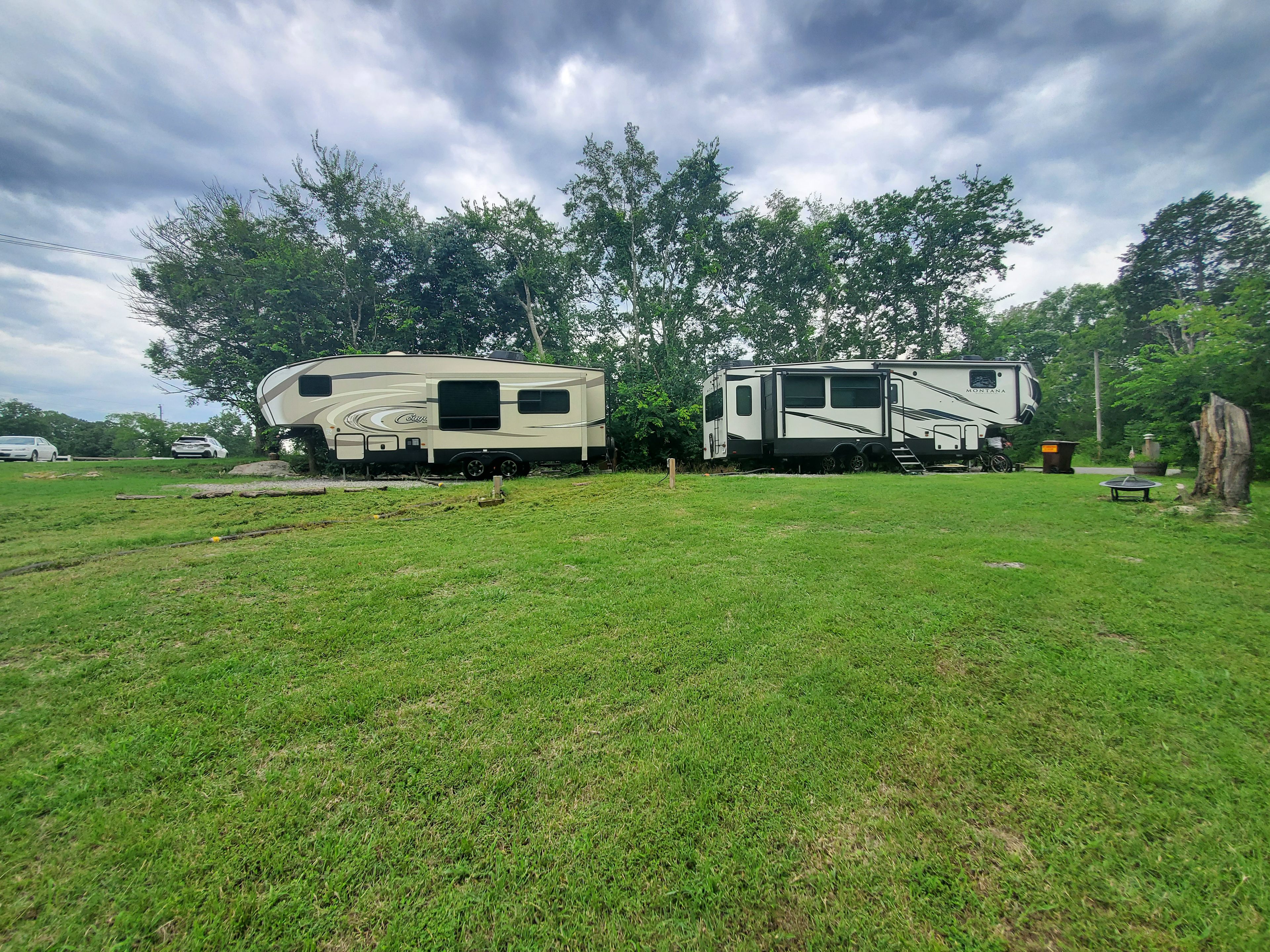 50 amp full hook up with 5+ acres of relaxing views