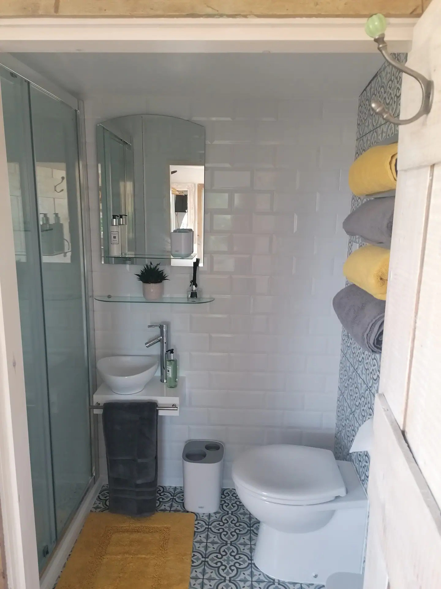 Crown Cabin near Bath & Longleat