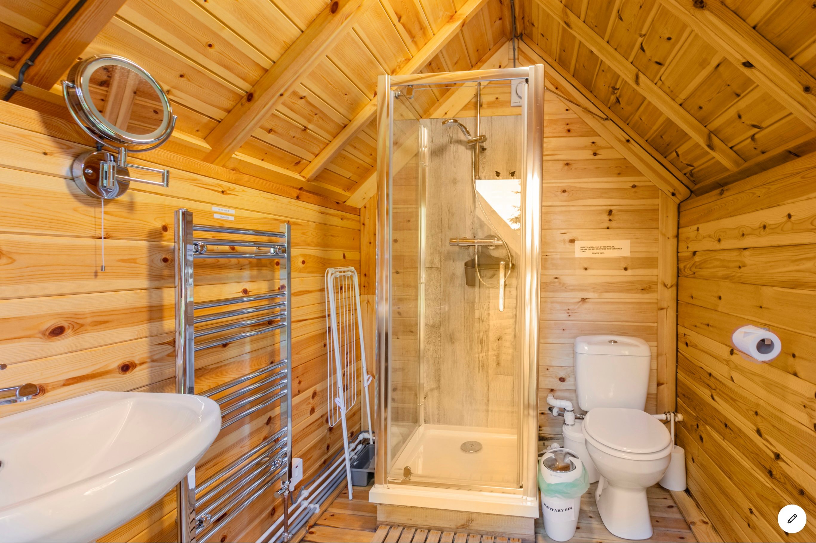 The Hut @ Bride Farm