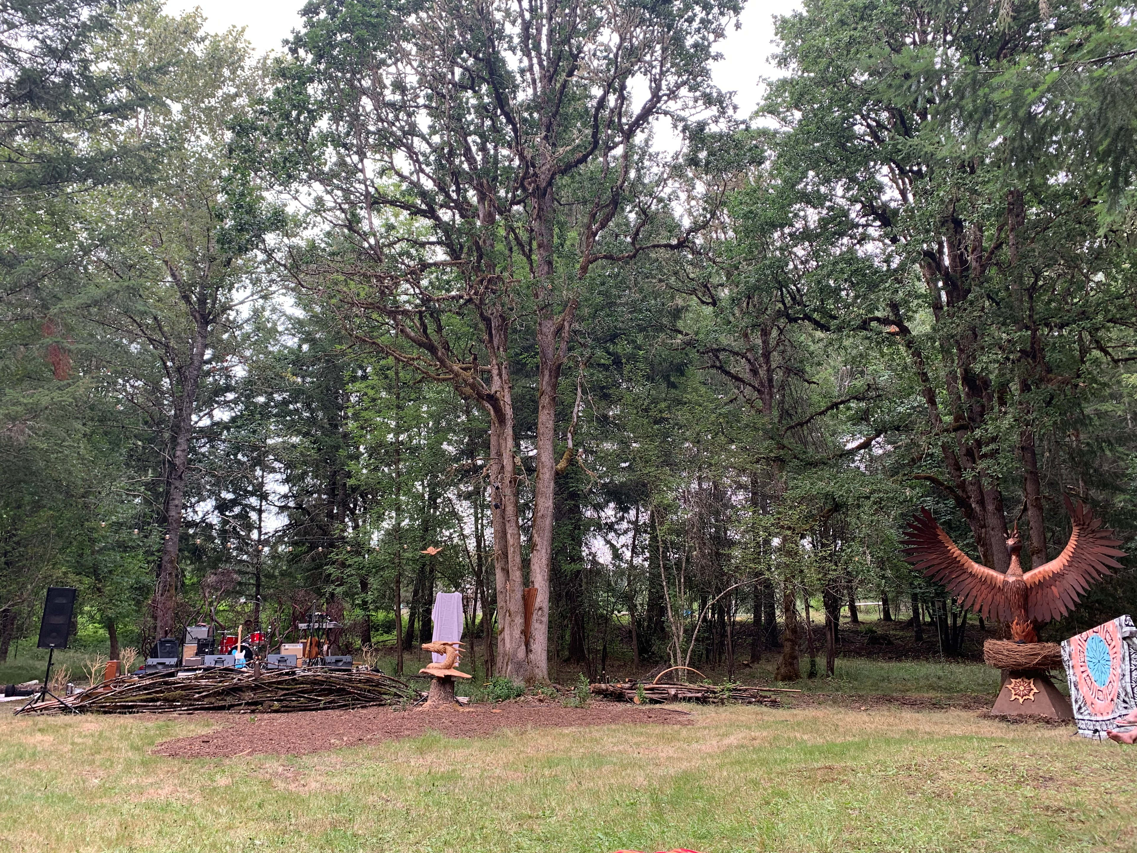 This is Oaks Meadow, here we set up a small stage for a live music weekend last summer. Pure magic!