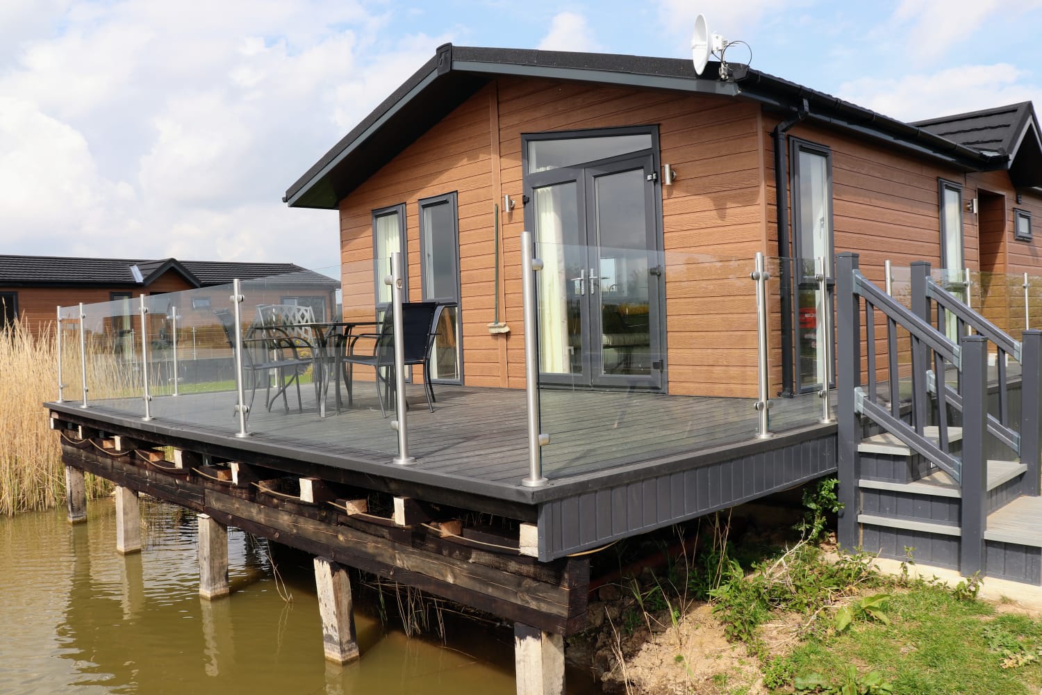 Lakeside Fishing Cabins