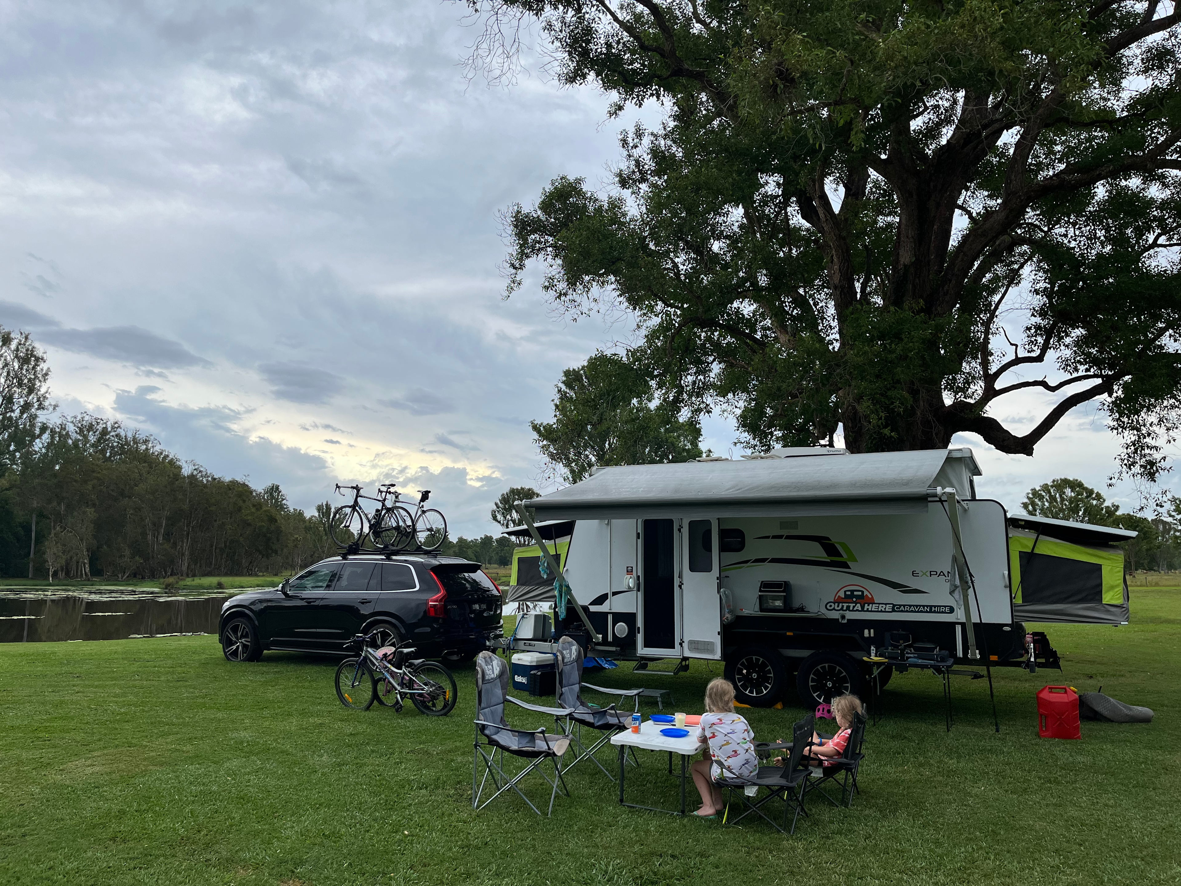 Plenty of space and the grass is 10/10