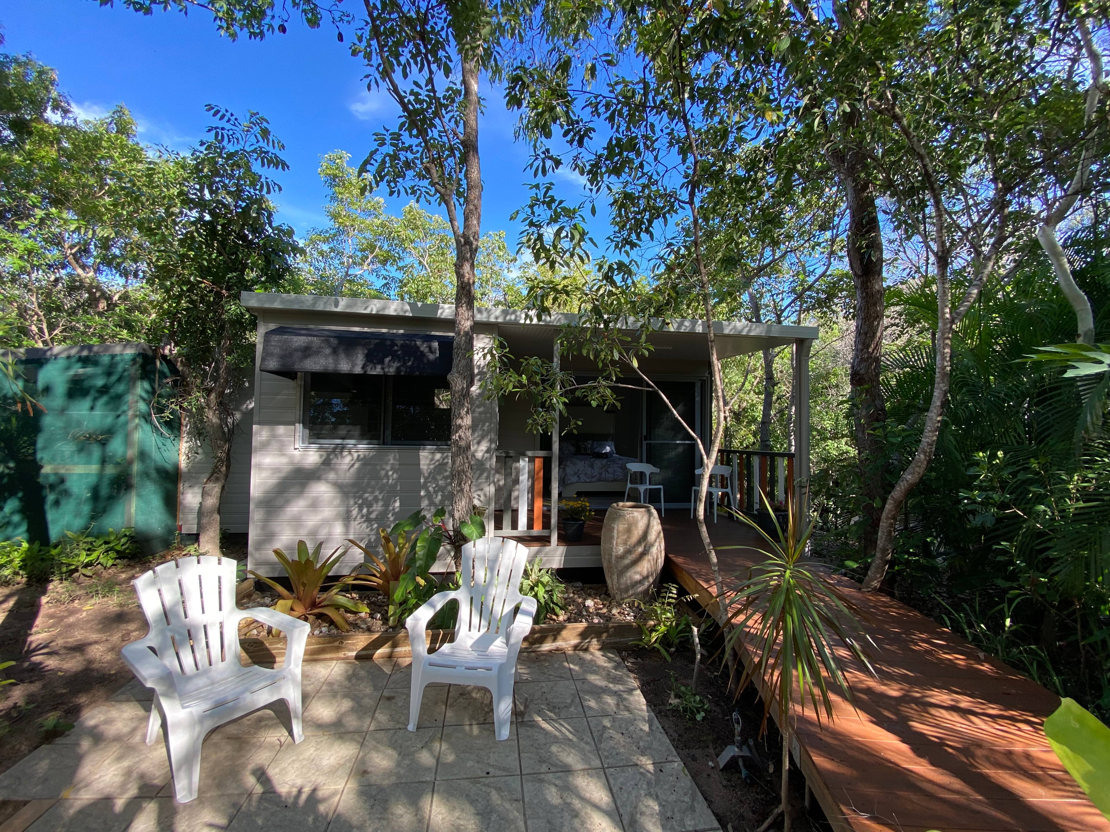 Magnetic Naturally  Island Cabin