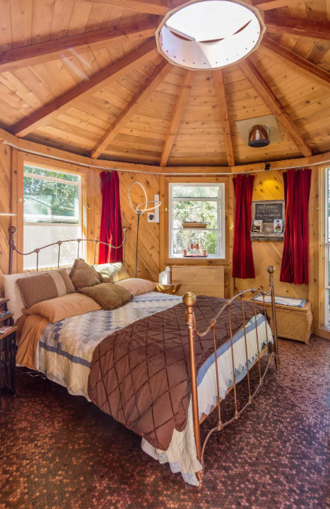 Relaxing Private Roundhouse