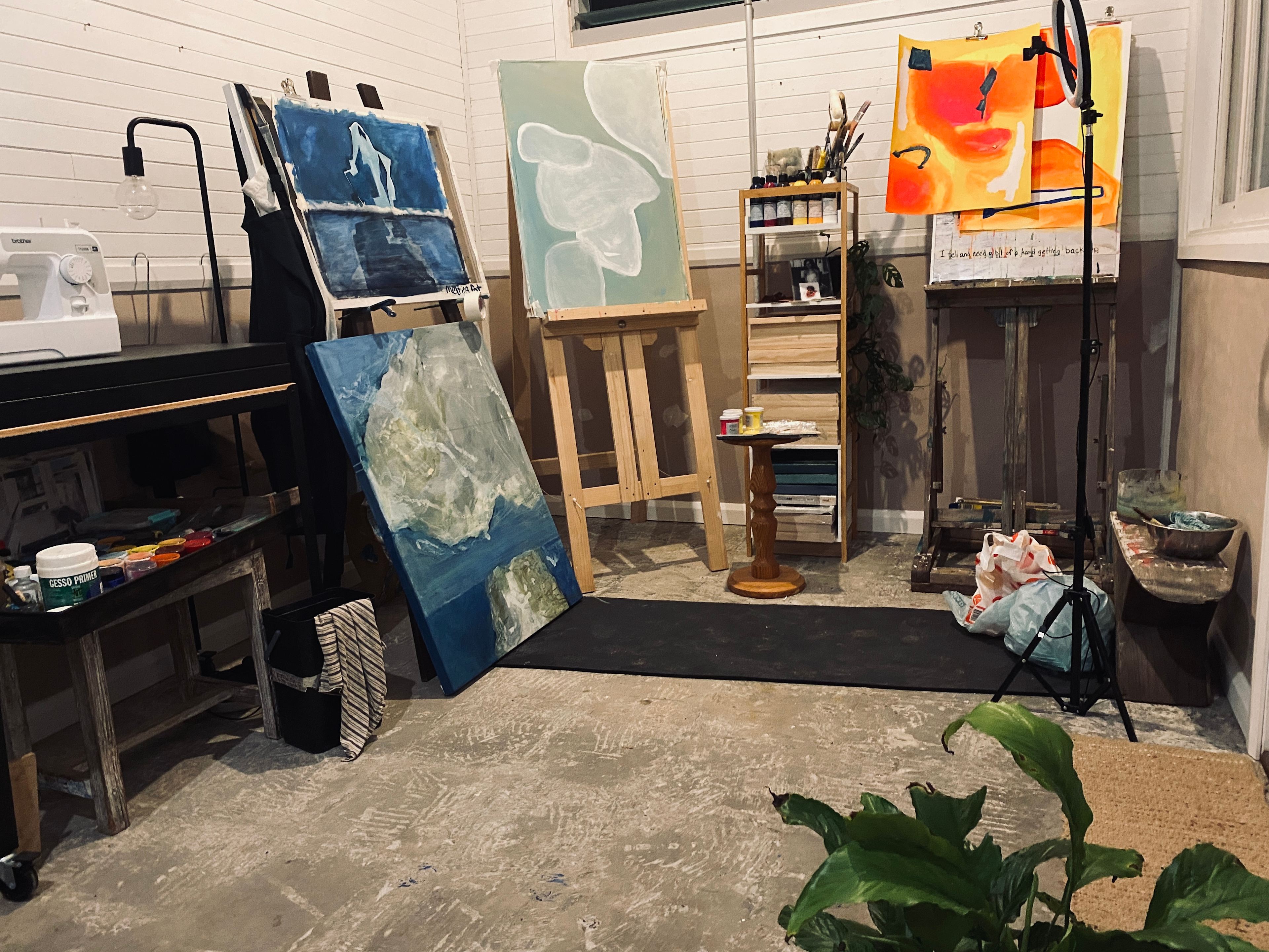 This features as it’s next to the beach shack room.