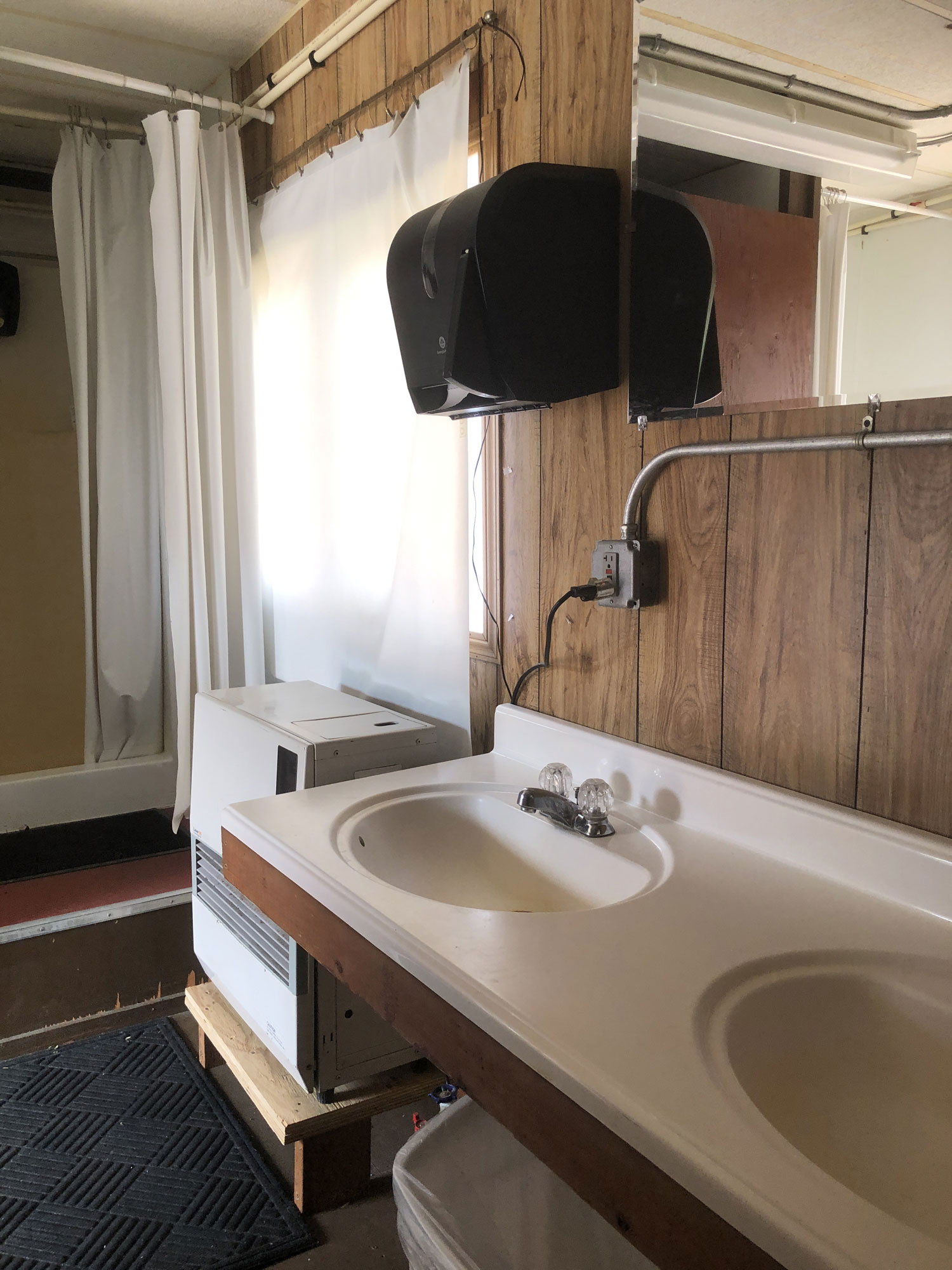 Klutina River secluded campsites