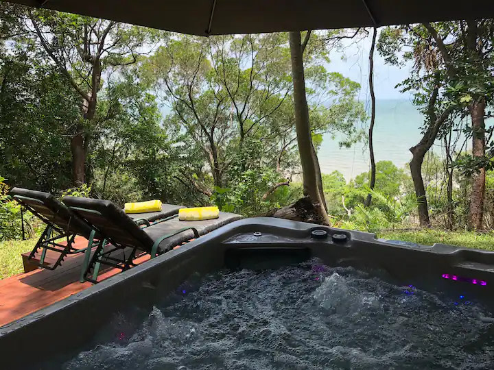 Gunnadoo Holiday Hut, Ocean Views