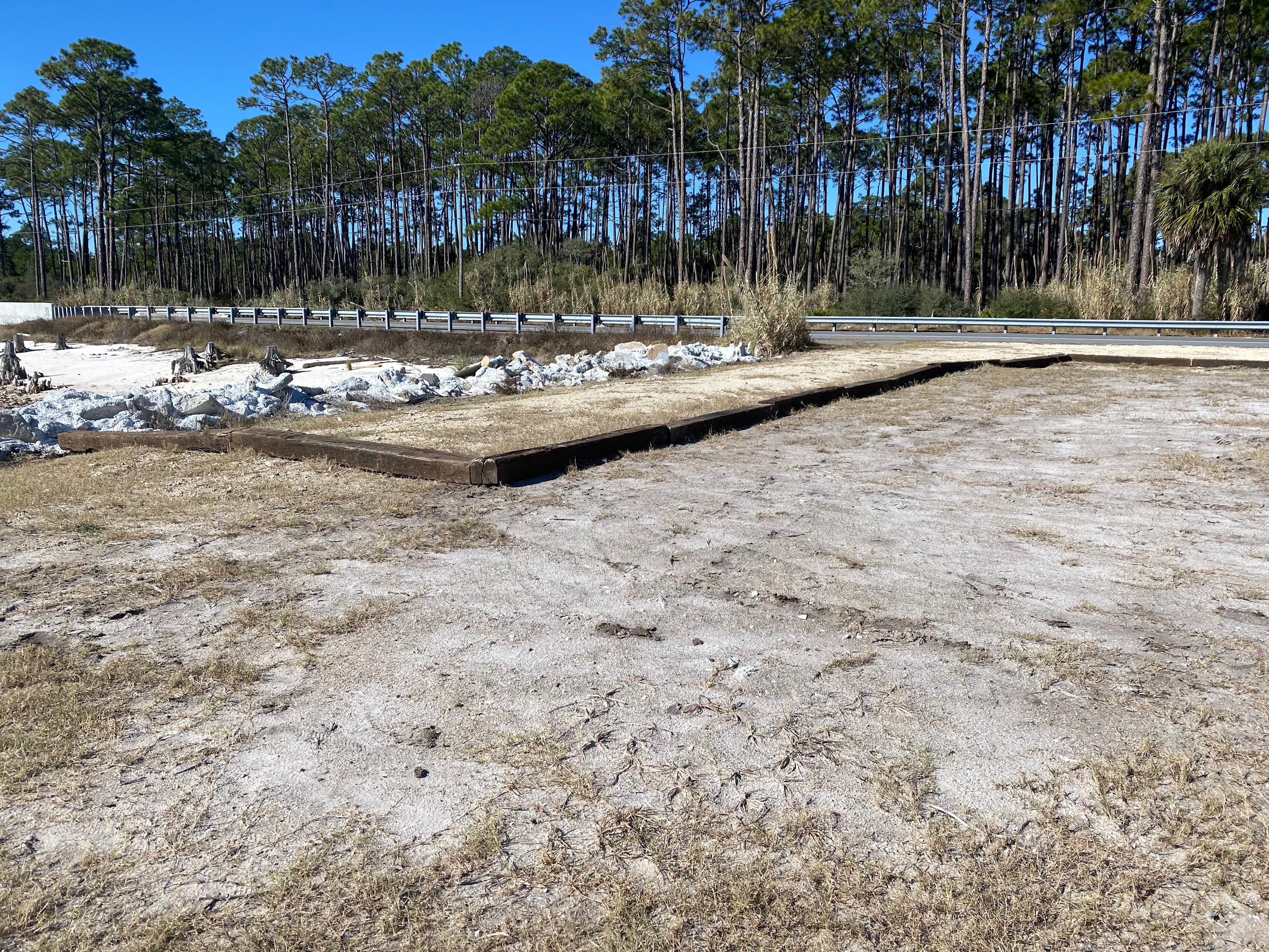 Back in only site; no pull through; no dumping station.  There is a dumping station on Hwy 65 at the county landfill.