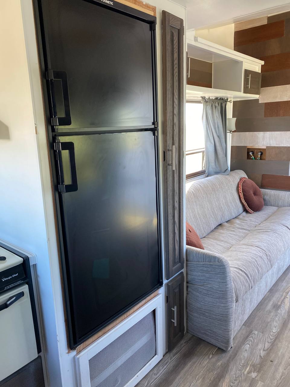 Glamping in the Horizon