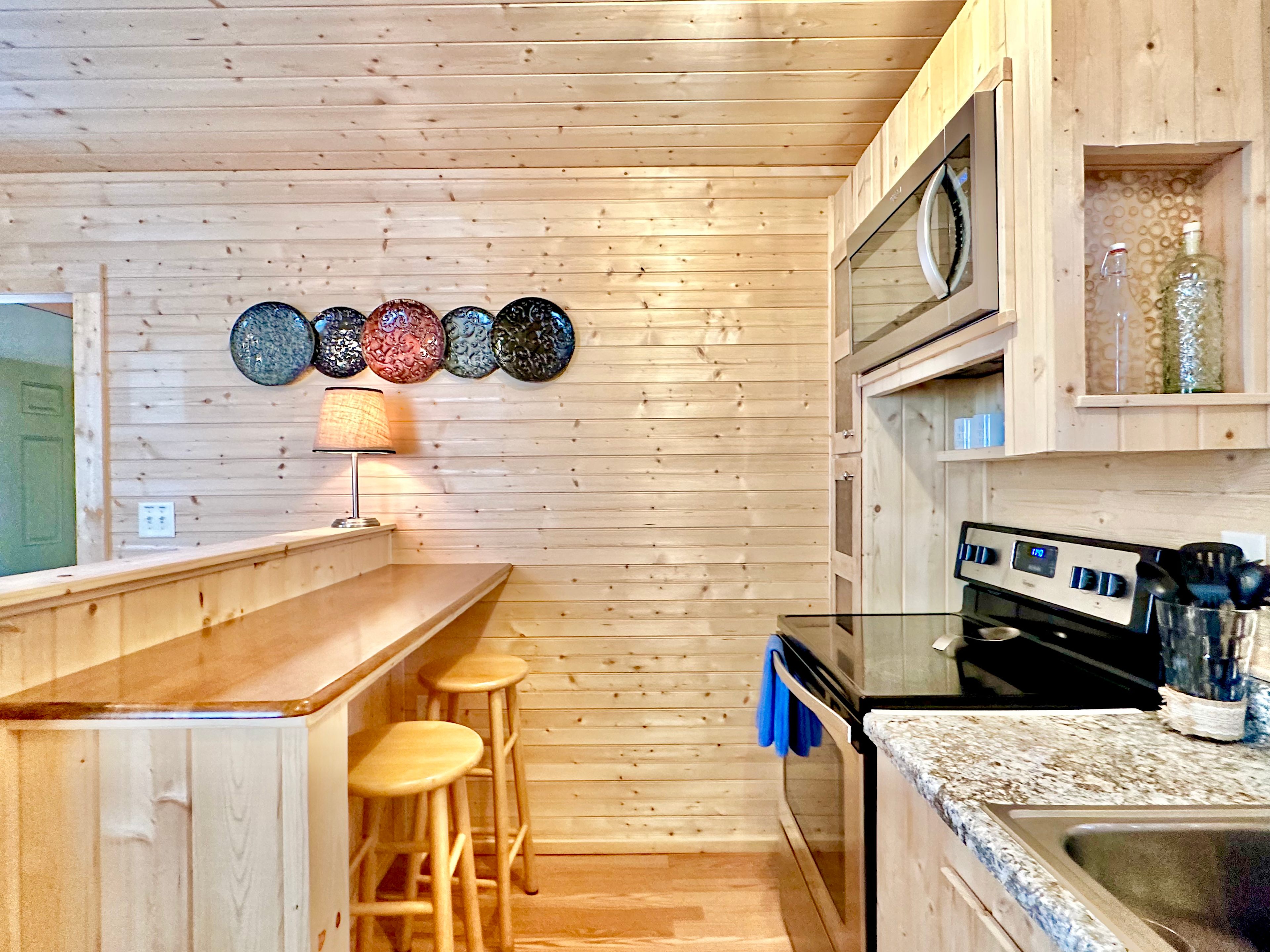 The Private Reserve Cabin + RV Pad