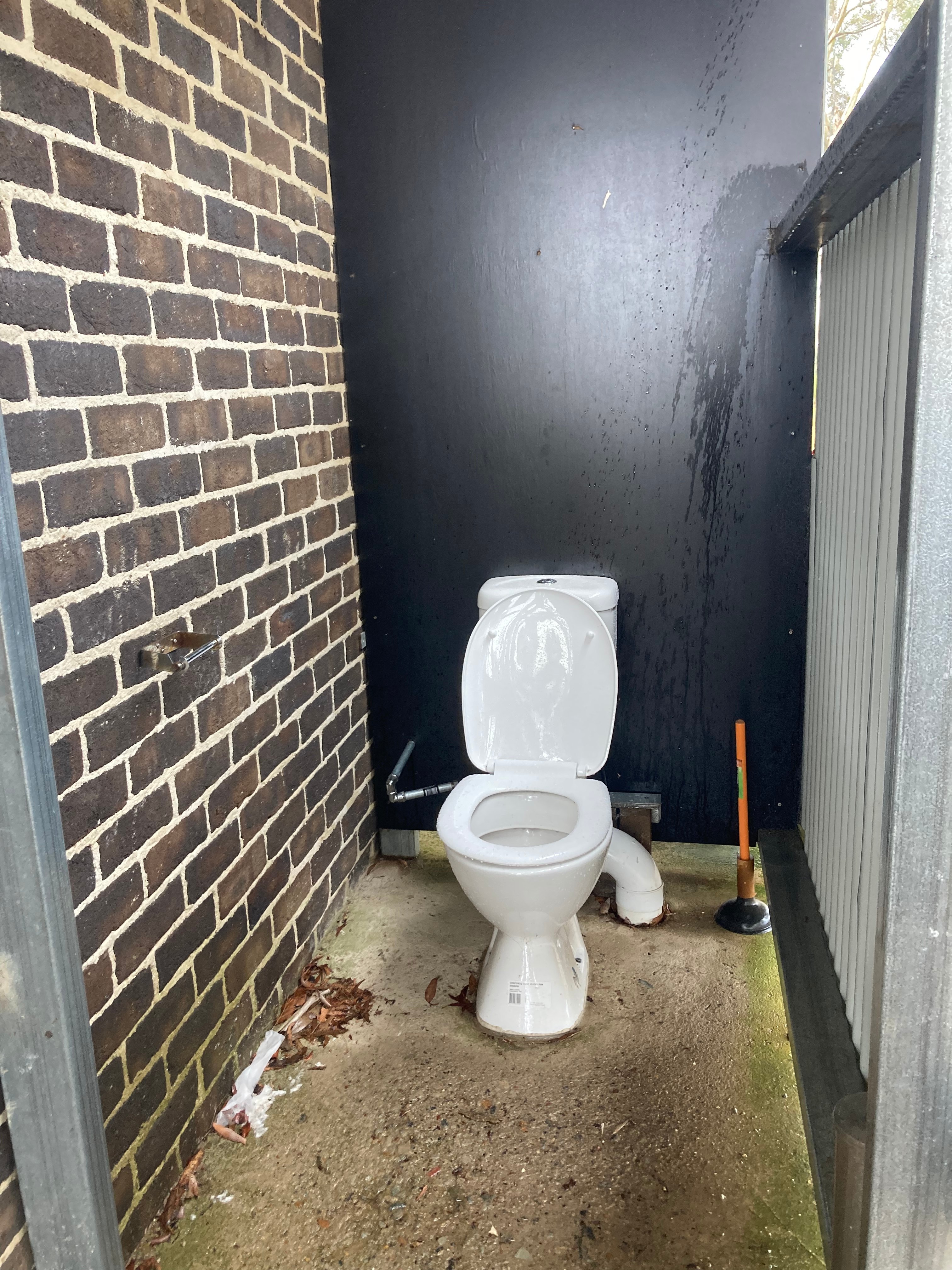 Pine Gums, via Goulburn.