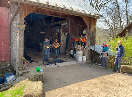 Forks Farm Market

Our summer markets are our favorite days, filled with our loving and supportive community, great live music, and great food! 