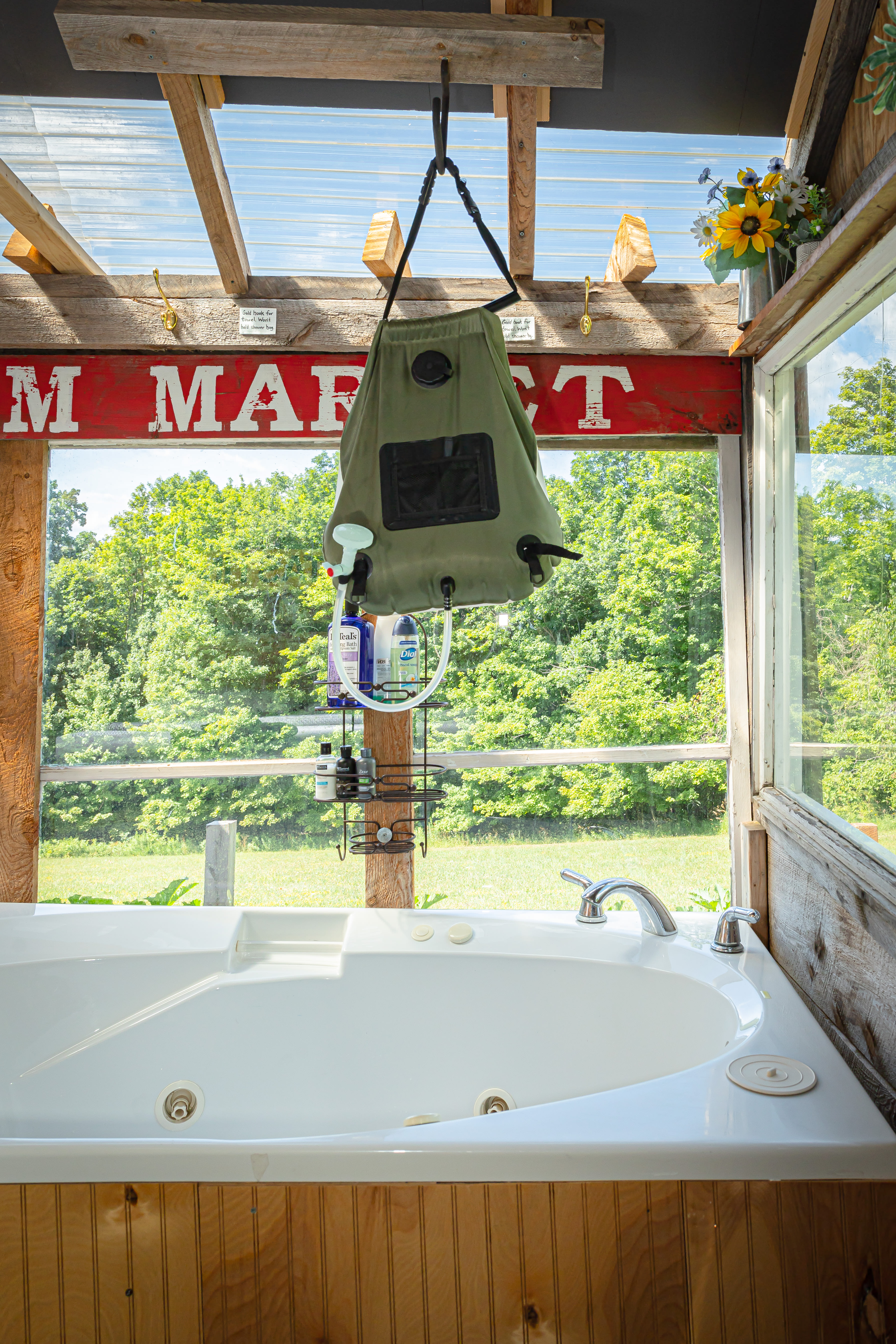 Glamping at the Stargazer