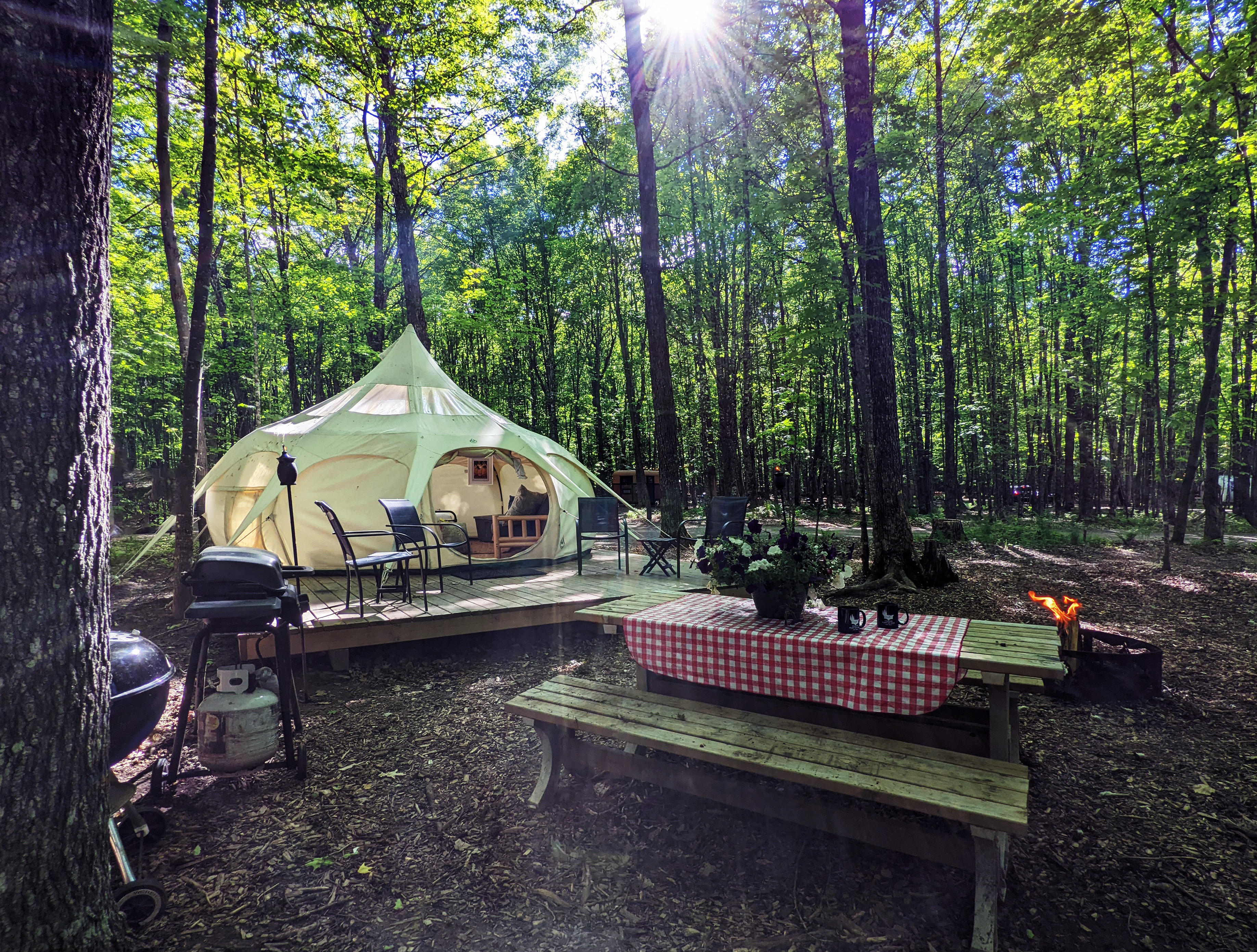 POV Lake Resort Glamping Campground